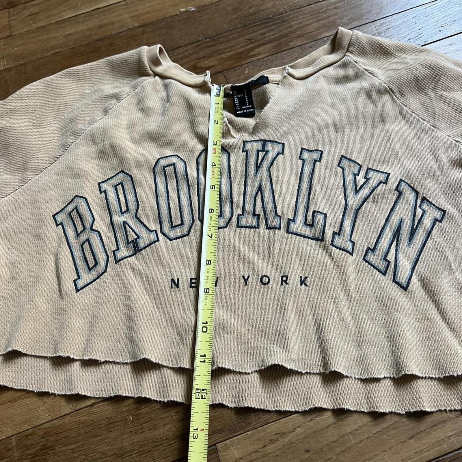 Forever 21 tan Brooklyn cropped long sleeve top Size S / US 4 / IT 40 - 4 Thumbnail