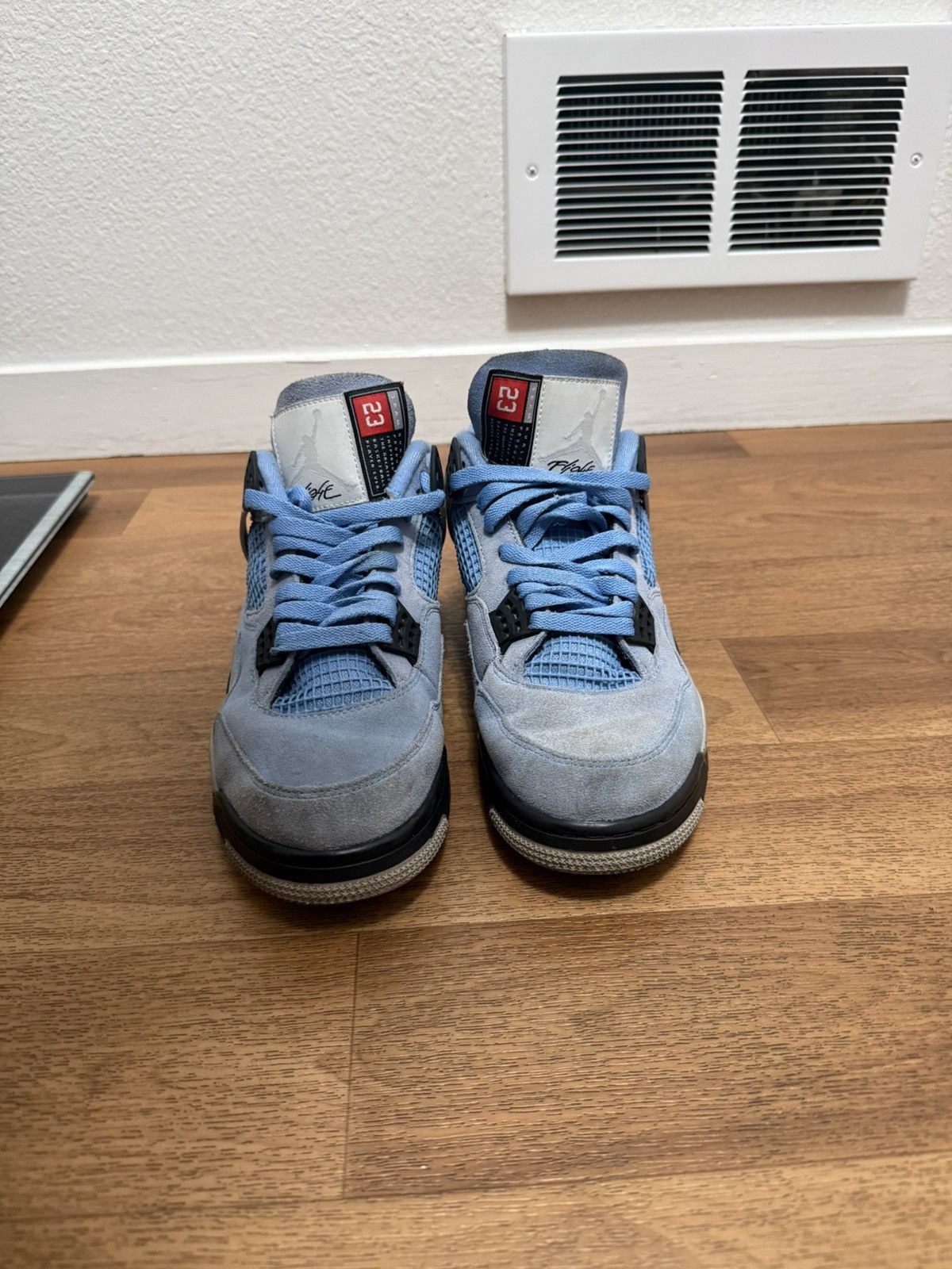 Jordan Brand Jordan 4 UNC Size US 10 / EU 43 - 3 Thumbnail