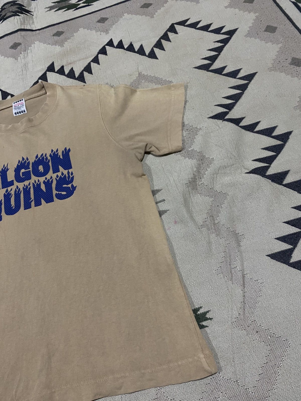 If Six Was Nine 2000s ALGONQUINS “GONNA TAKE CONTROL” SEXY GIRL GRAPHIC RARE Size US XS / EU 42 / 0 - 6 Thumbnail