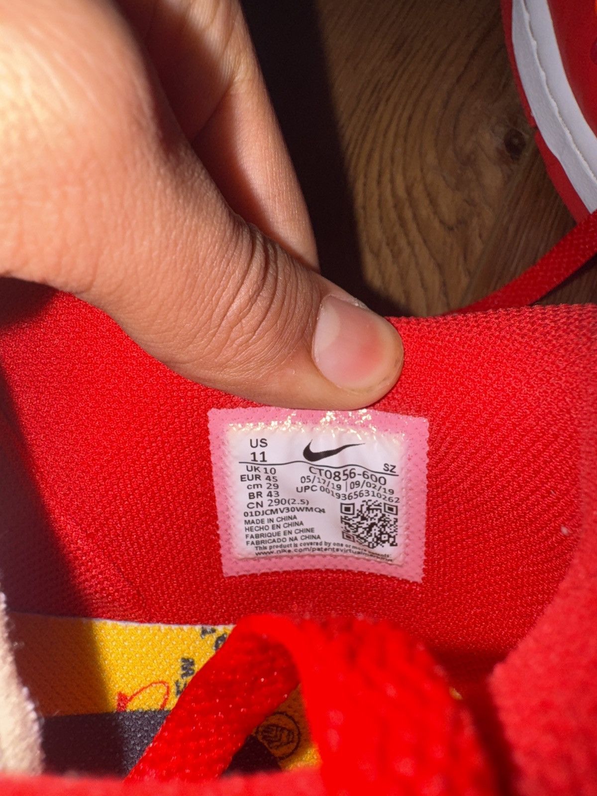 Nike × Off-White Off-White x Dunk Low ‘University Red’ Size US 11 / EU 44 - 6 Thumbnail