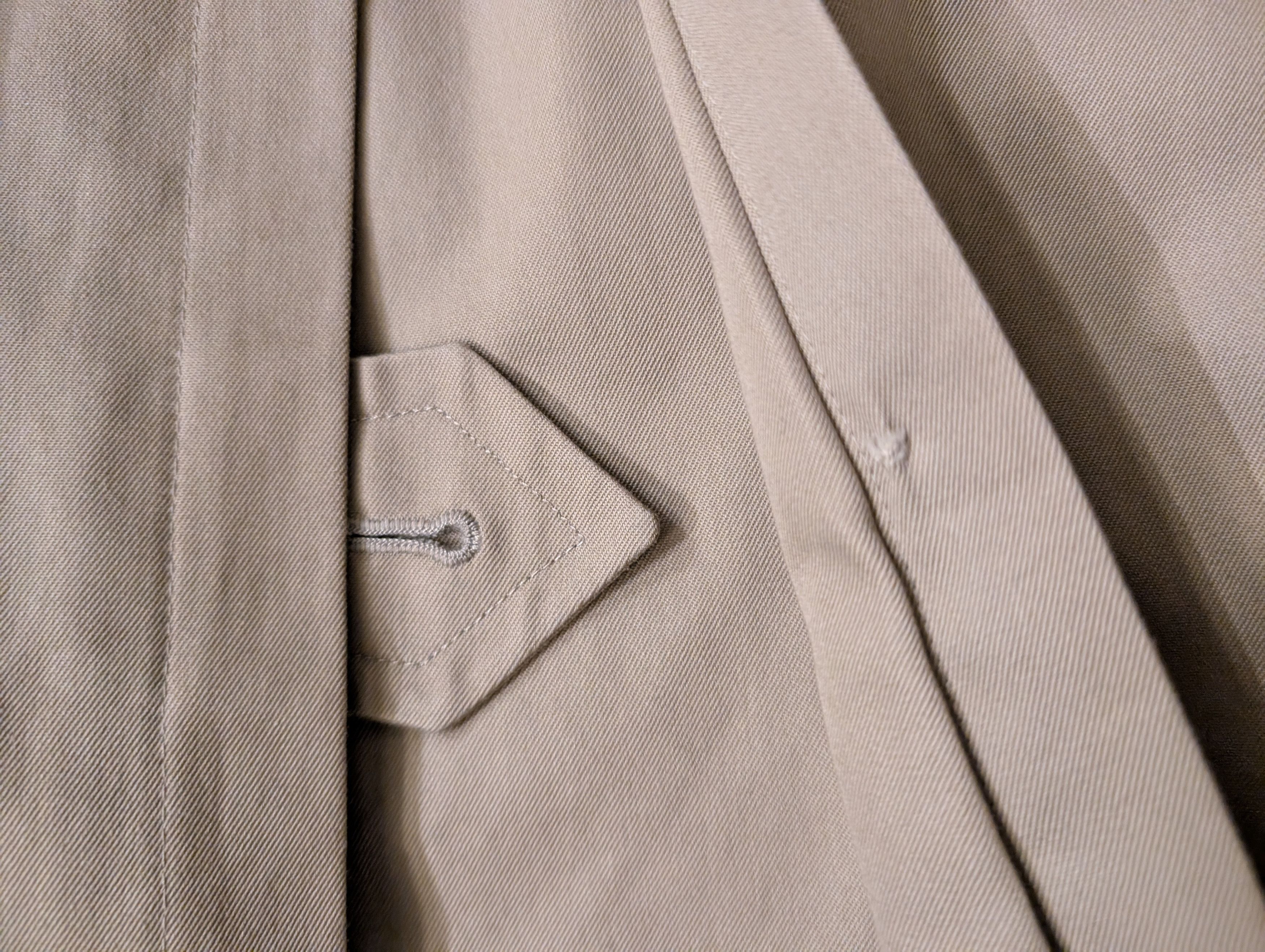Burberry Burberry's of London Trench Coat Men's Size L/42 Size US L / EU 52-54 / 3 - 11 Thumbnail