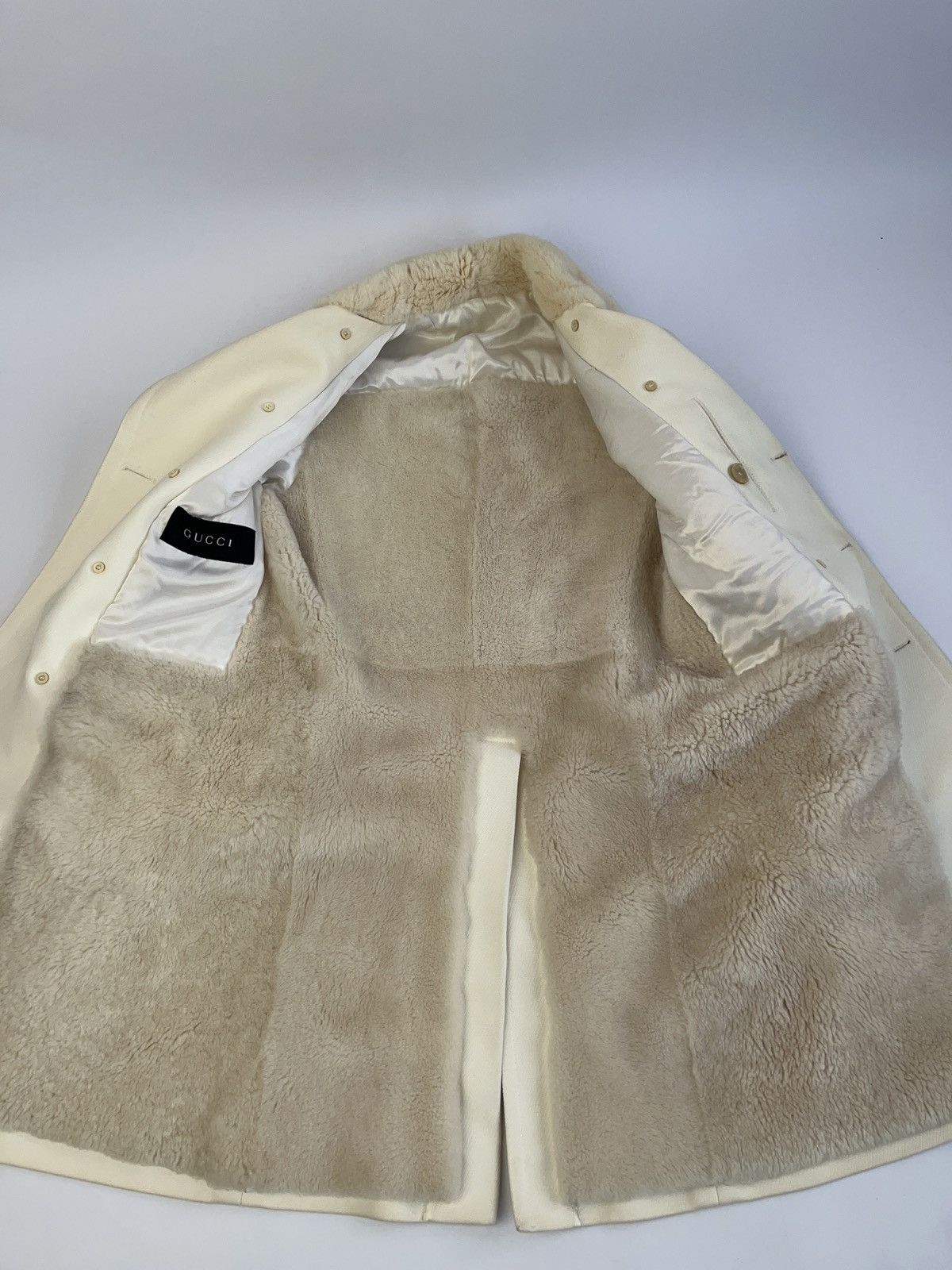 Gucci Gucci Shearling Double Breasted heavy coat Size US L / EU 52-54 / 3 - 3 Thumbnail