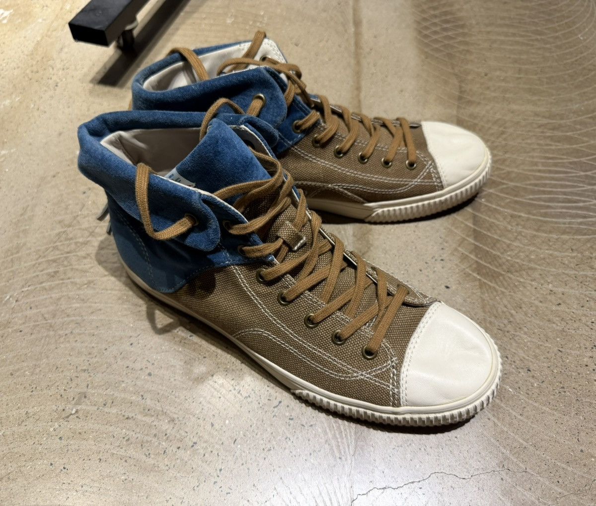 Visvim Visvim 2-Tone Gabo Hi Sneaker Size US 9 / EU 42 - 1 Thumbnail