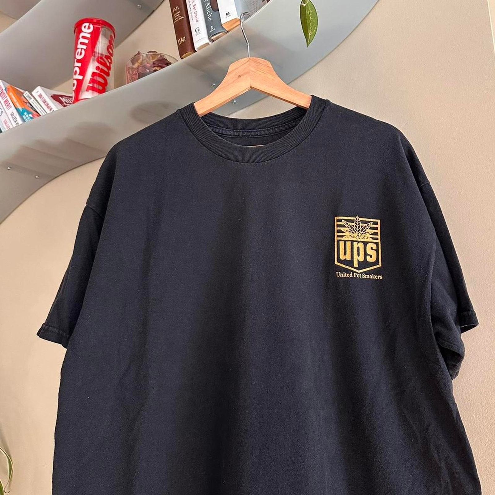 Vintage Vintage UPS Weed Promo Shirt Size US L / EU 52-54 / 3 - 5 Thumbnail