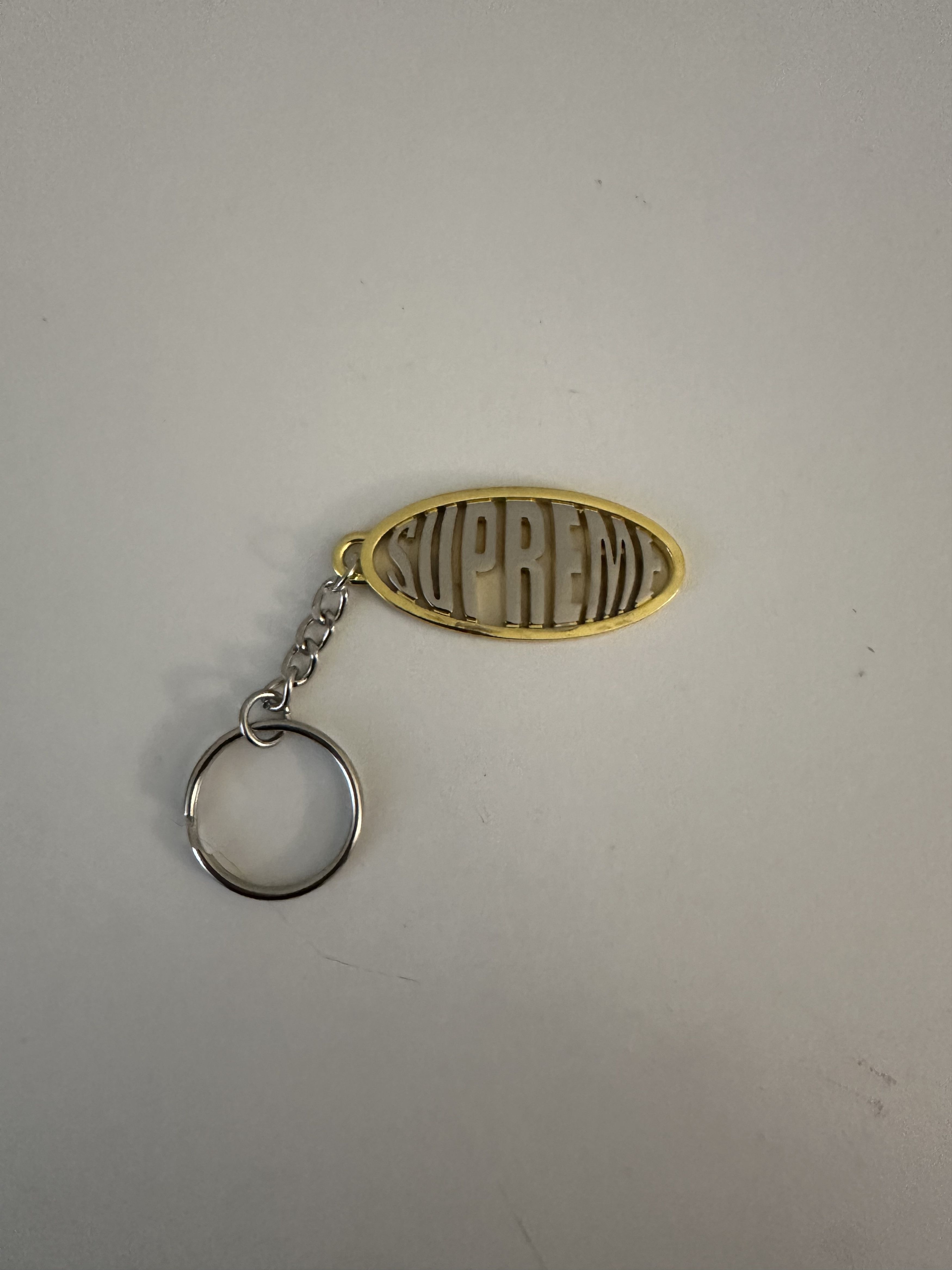 Supreme Supreme Oval Logo Keychain Size ONE SIZE - 2 Thumbnail