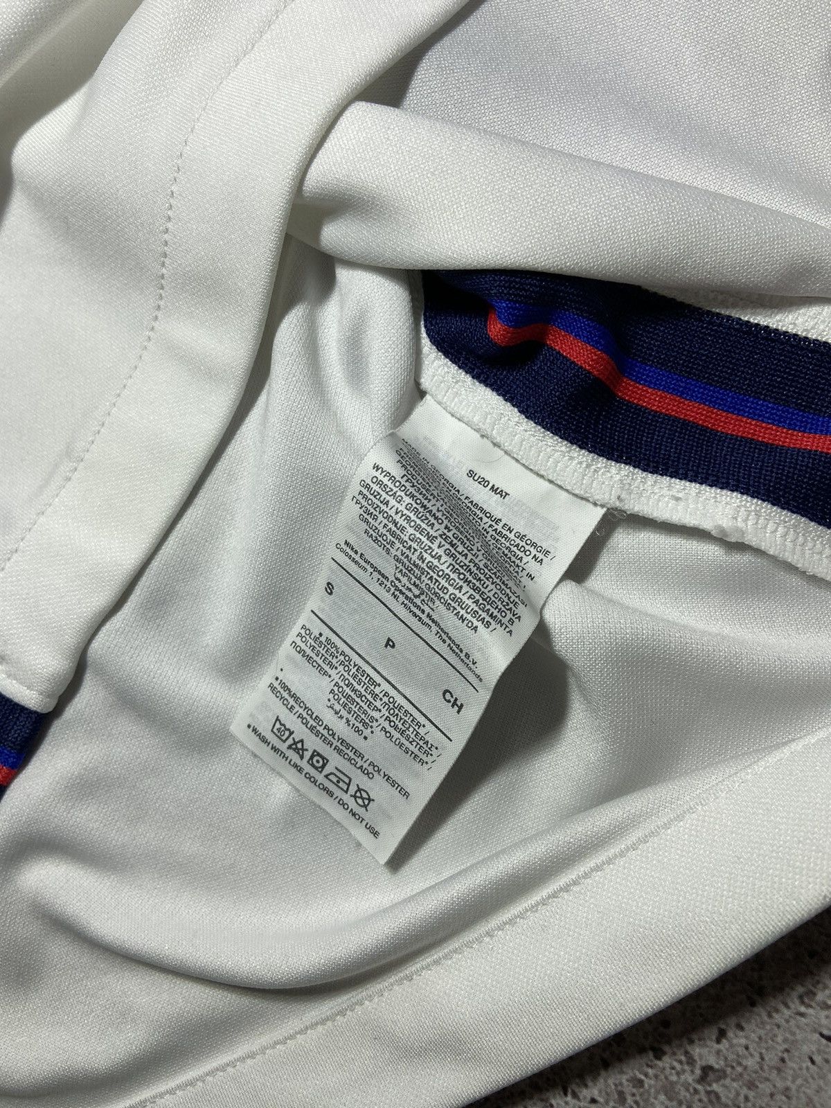 Nike × Vintage England 2020 Nike Football Jersey Home T-shirt Size US S / EU 44-46 / 1 - 7 Thumbnail