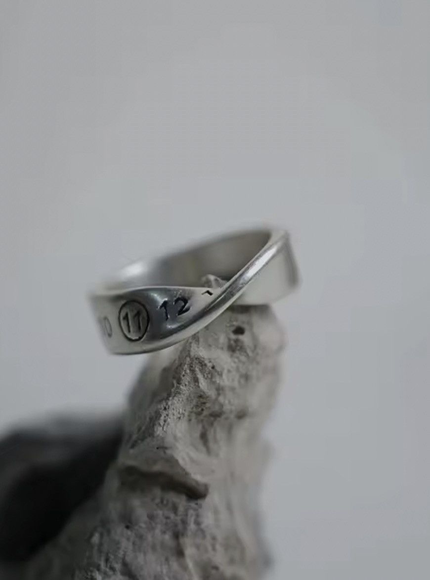Jewelry Twisted Number Ring ( Size 7-10 ) Size ONE SIZE - 1 Thumbnail