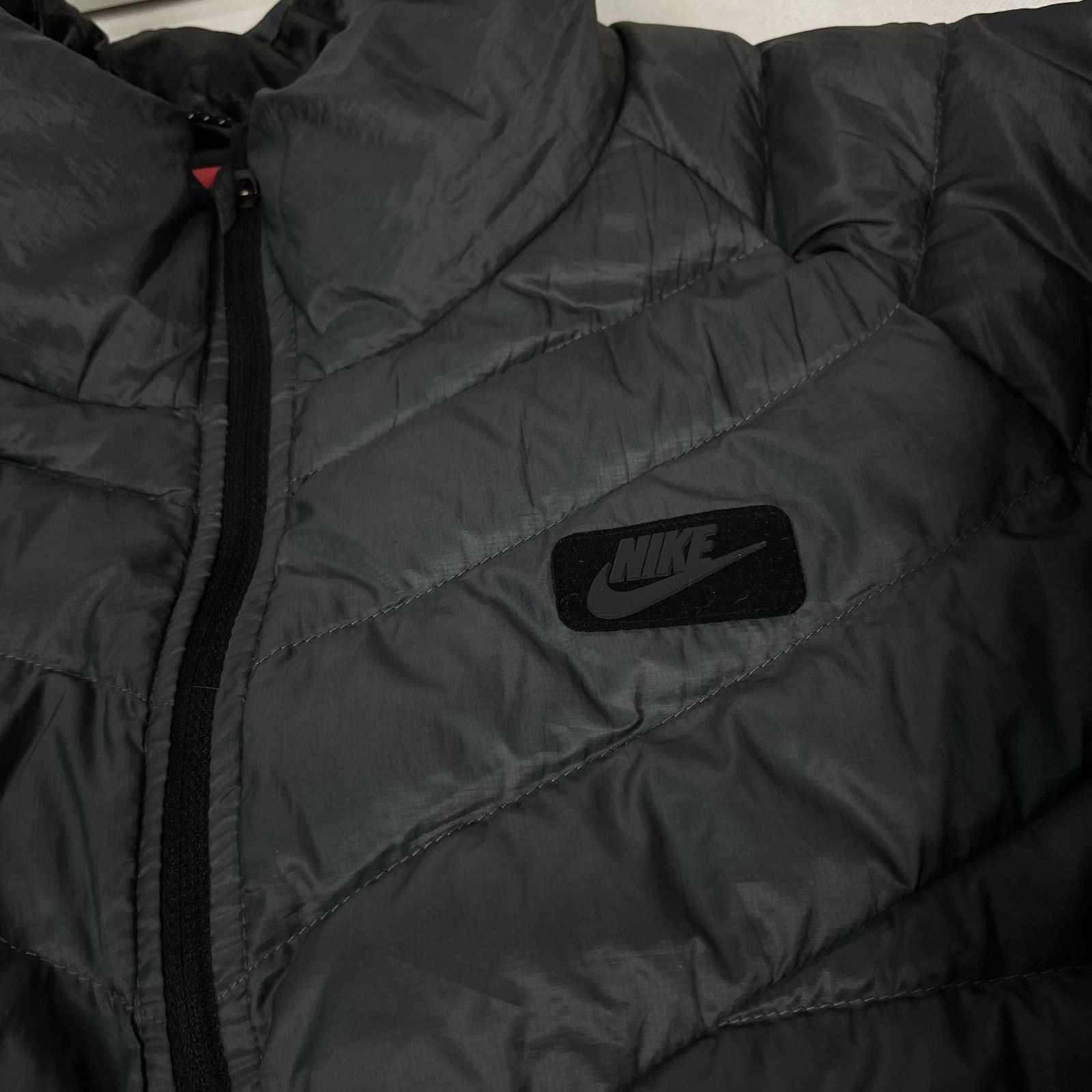 Nike Nike Men's Swoosh Gray Long Sleeve Full Zip Puffer Jacket S Size US S / EU 44-46 / 1 - 3 Thumbnail