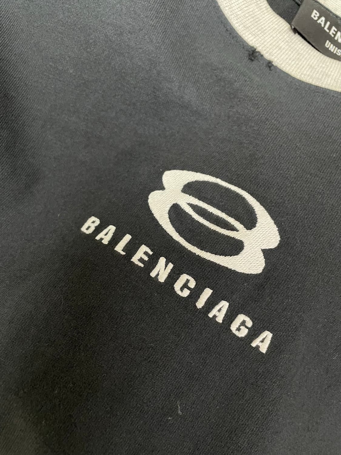 Balenciaga Balenciaga Unity 3/4 sleeve t shirt Size US M / EU 48-50 / 2 - 6 Thumbnail