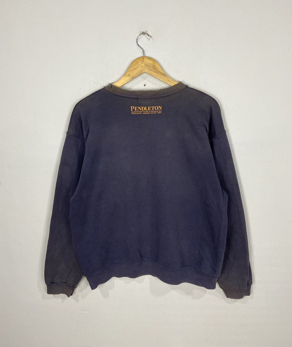 Pendleton × Vintage Vintage Pendleton Distressed Sweatshirt Size US L / EU 52-54 / 3 - 11 Thumbnail