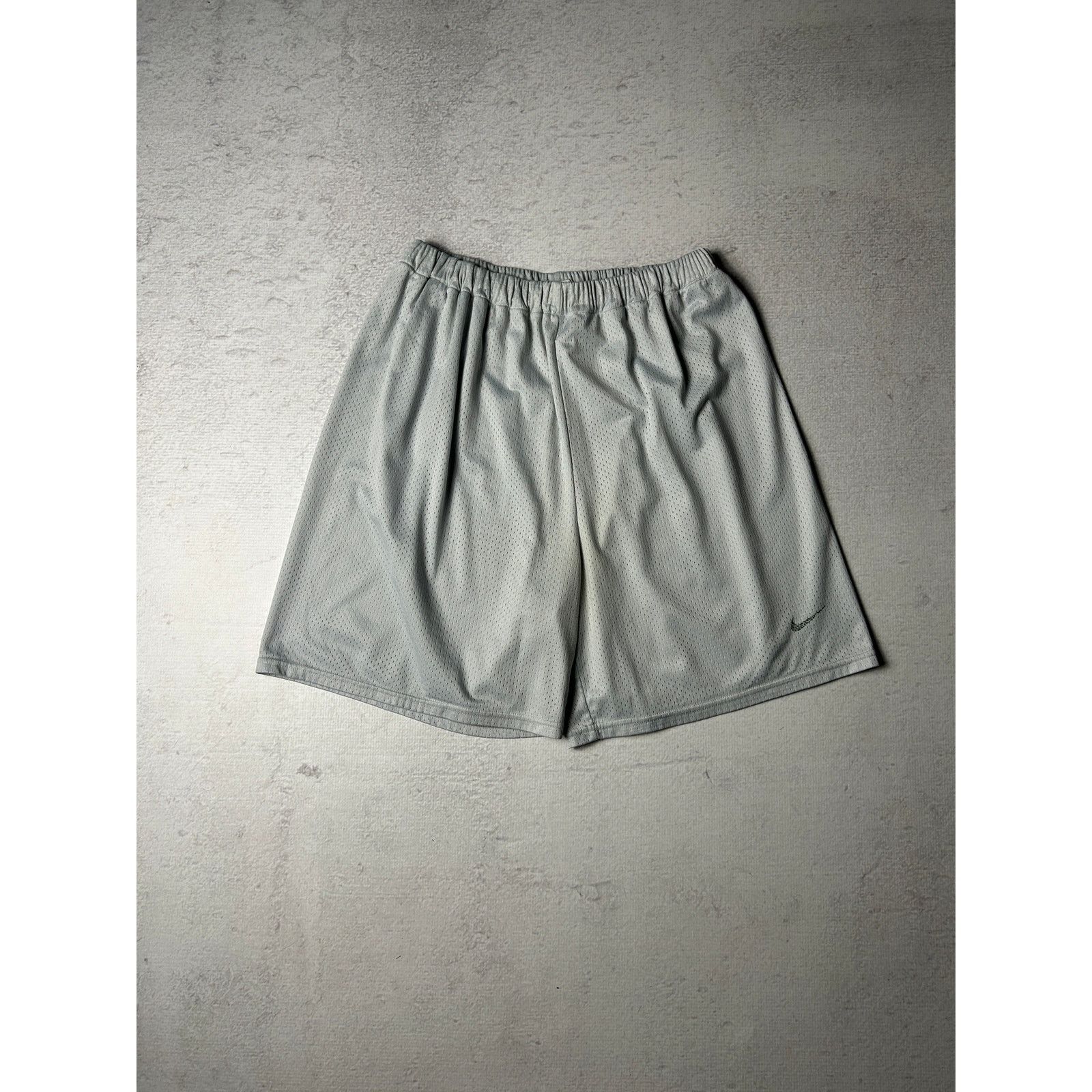Nike Vintage 90s Nike Grey Athletic Shorts - Men's Large Size US 30 / EU 46 - 1 Thumbnail