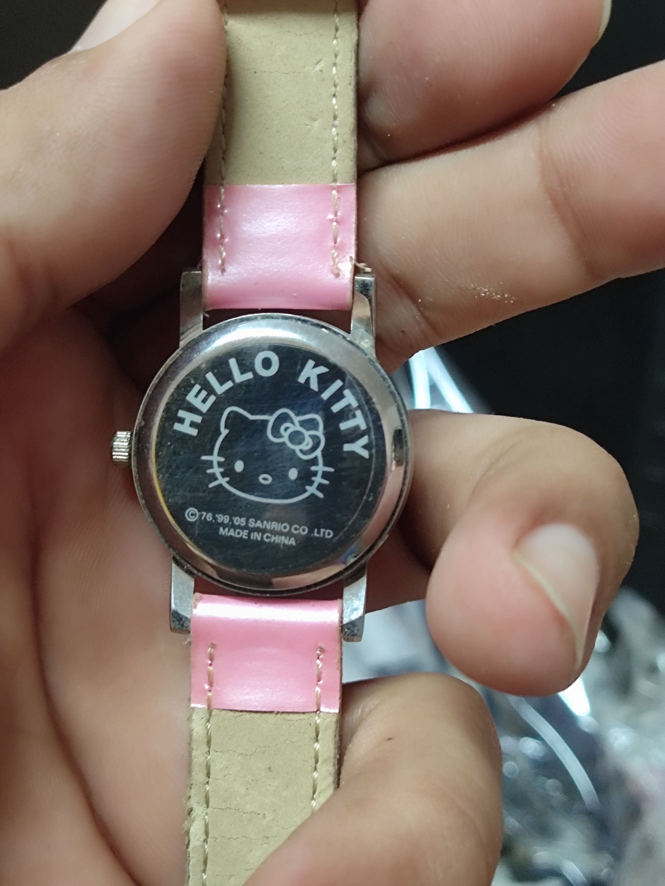 Vintage HELLO KITTY VINTAGE LADIES WATCH JAPAN QUARTZ Size ONE SIZE - 4 Thumbnail