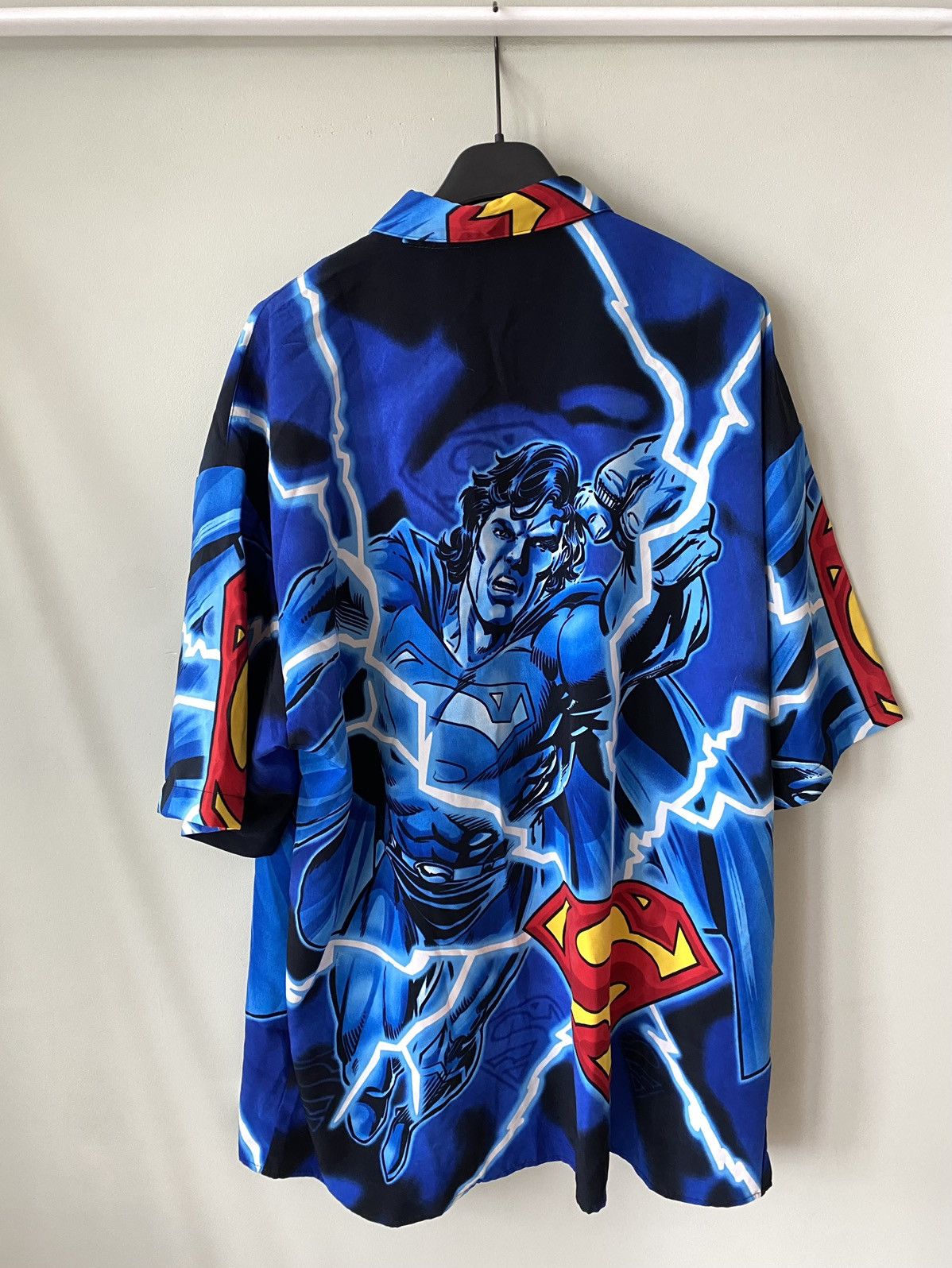 DC Comics Superman 2002 Warner Bros. dc comics Hawaiian vintage shirt Size US XXL / EU 58 / 5 - 2 Thumbnail