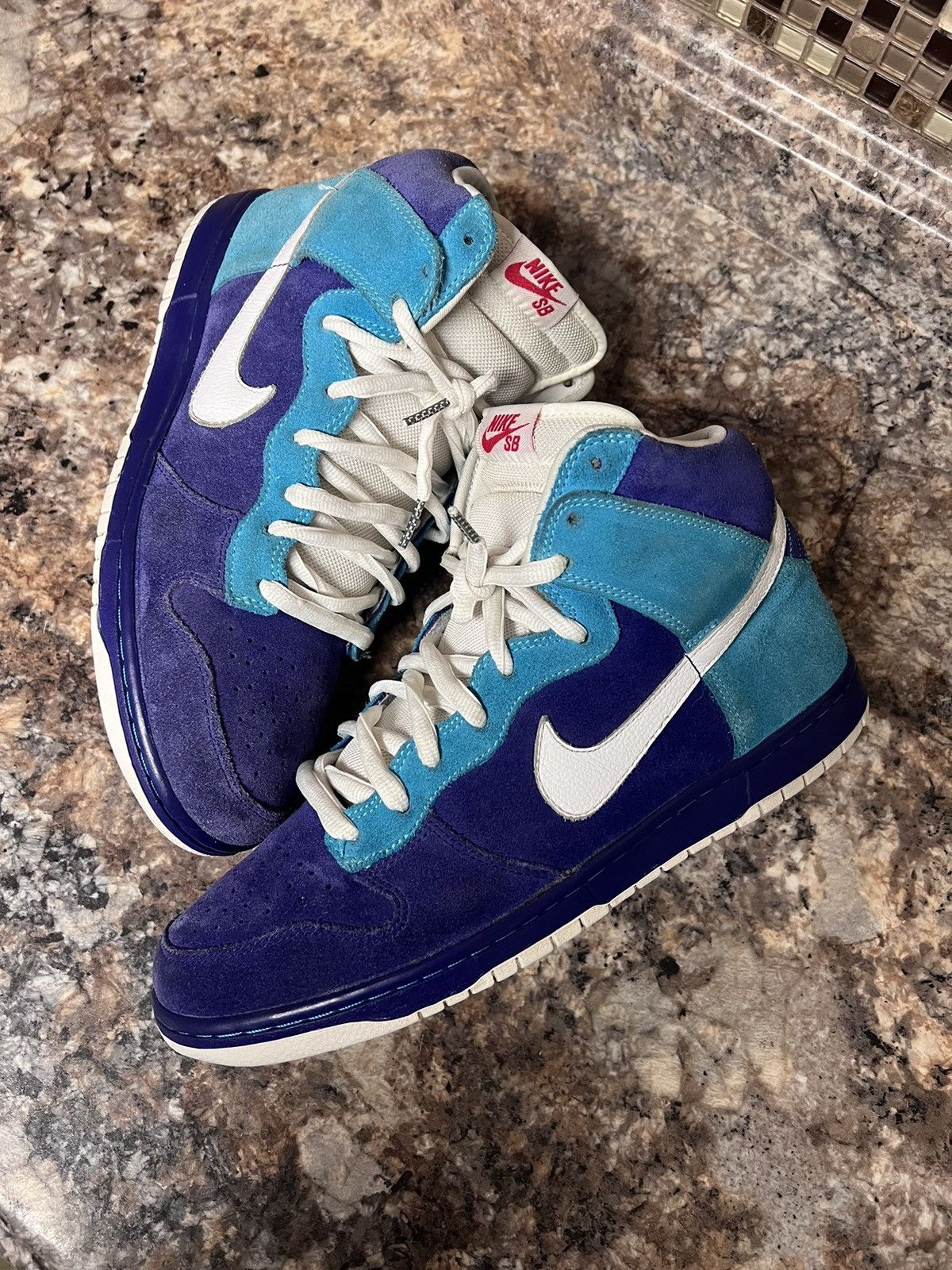 Nike Nike sb dunk oceanic airlines size 11.5 305050400 authentic Size US 11.5 / EU 44-45 - 2 Thumbnail