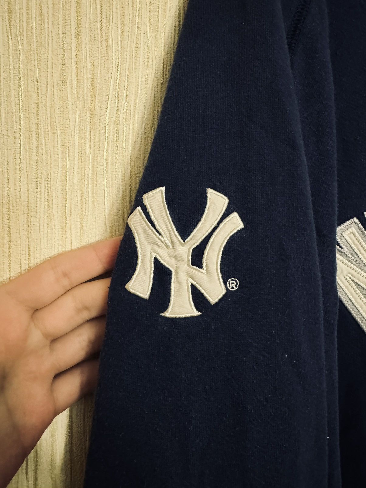 Adidas × New York Yankees × Vintage Vintage Adidas NY New York Yankees sweatshirt Size US L / EU 52-54 / 3 - 8 Thumbnail