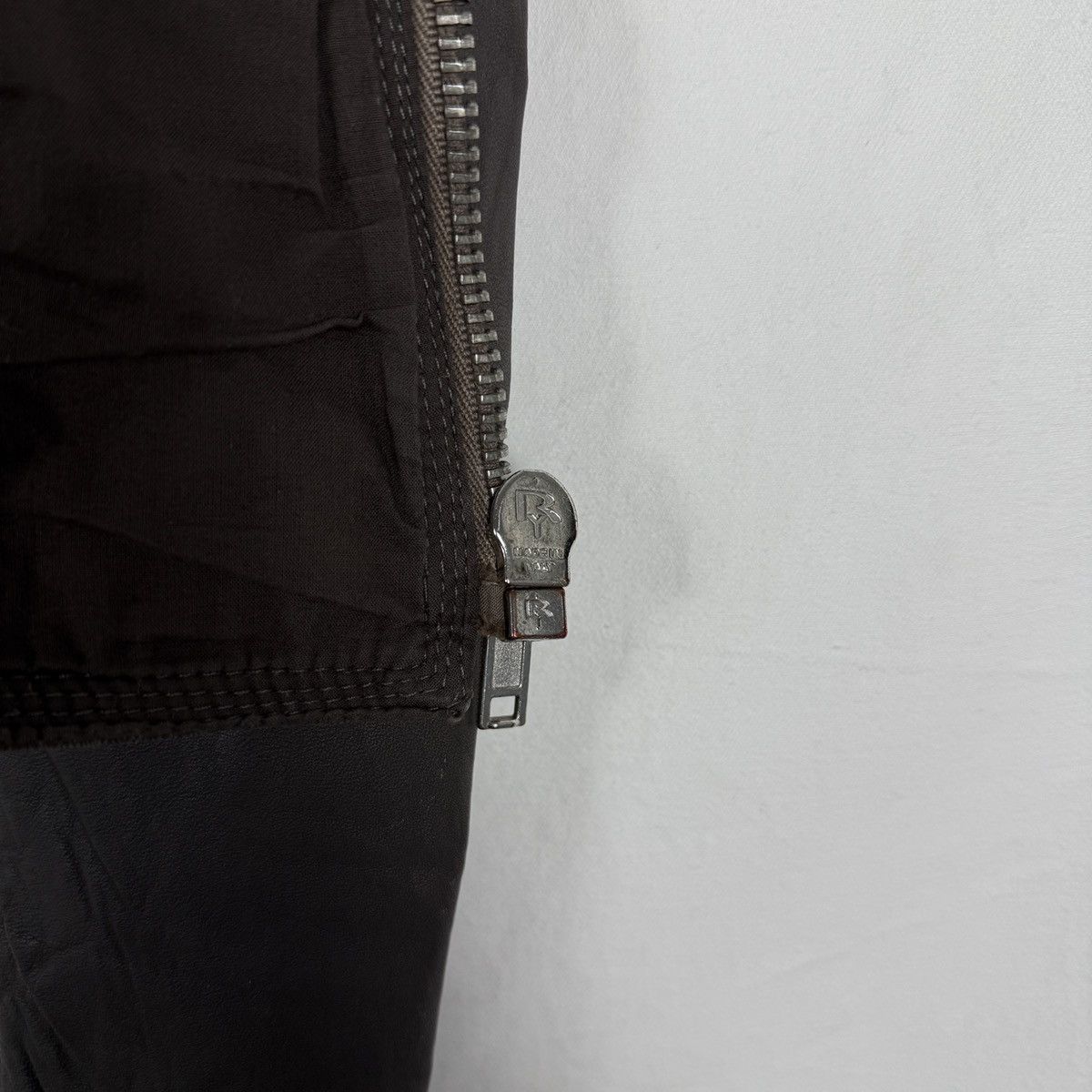Rick Owens SS04 RICK OWENS CROPPED BOMBER JACKET Size US S / EU 44-46 / 1 - 9 Thumbnail