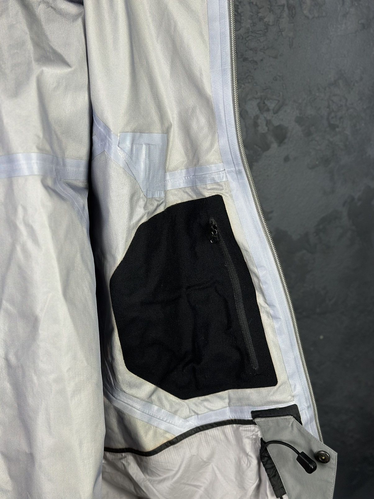 Arc'teryx Vintage 2003 Arc'teryx Sidewinder GoreTex XCR Jacket Size US M / EU 48-50 / 2 - 19 Thumbnail