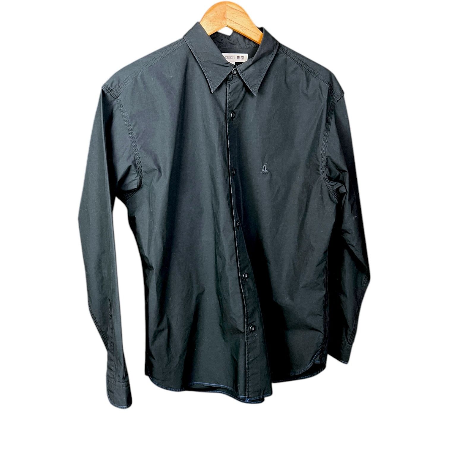 Uniqlo JW Anderson x Uniqlo Men's Button Up Shirt - Navy Blue Size US S / EU 44-46 / 1 - 1 Thumbnail