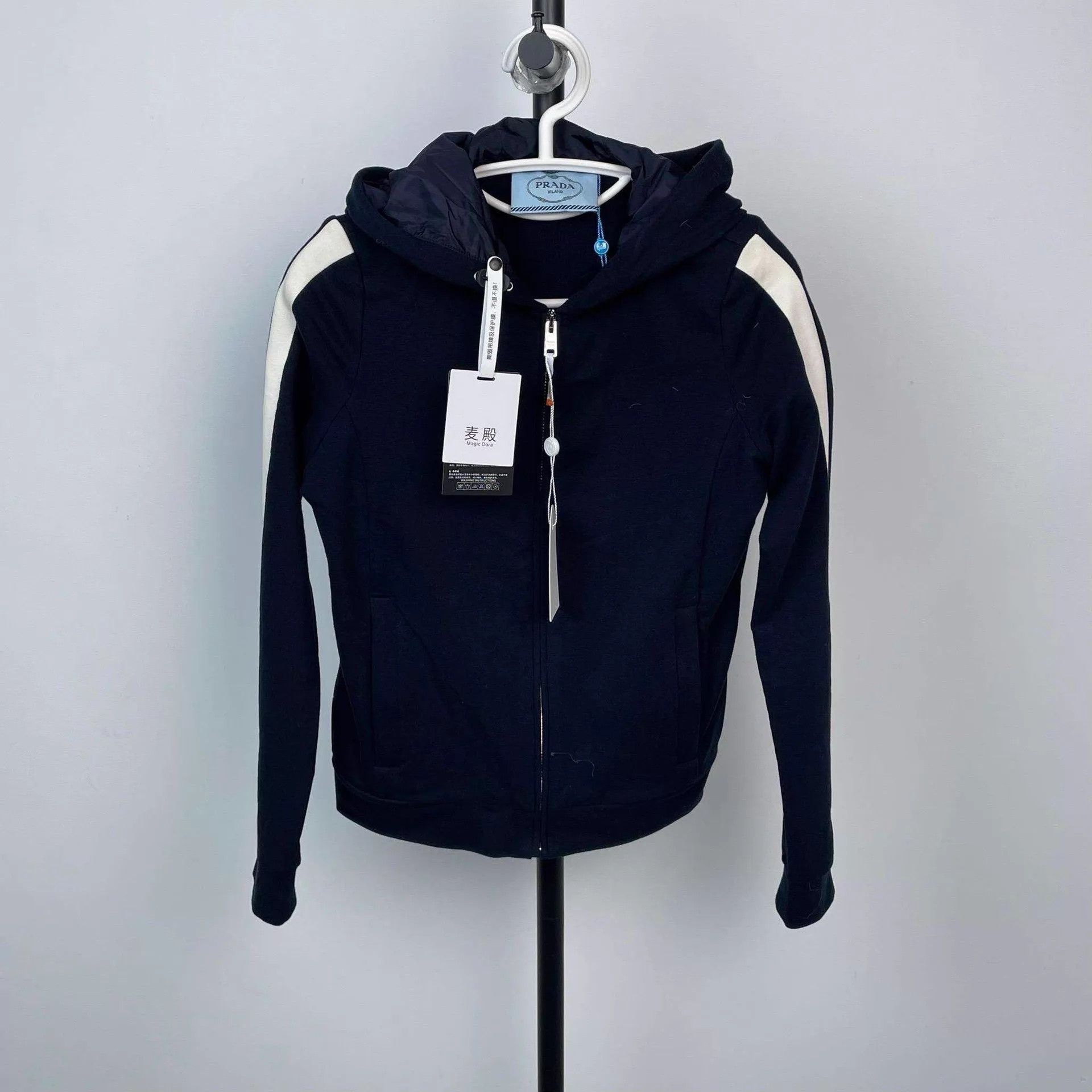 Prada Prada women's XS hoodie Size XS / US 0-2 / IT 36-38 - 1 Thumbnail