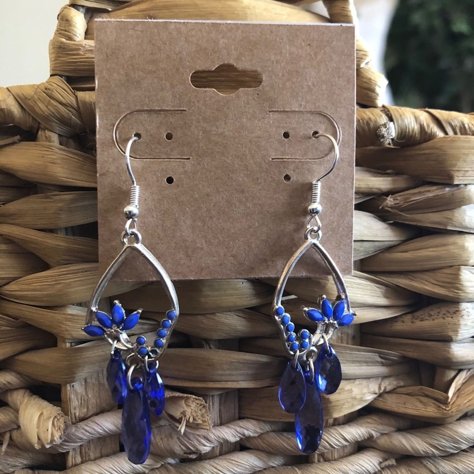 Jewelry Blue Glass Crystal Silver Setting Elegant Earrings, Women's