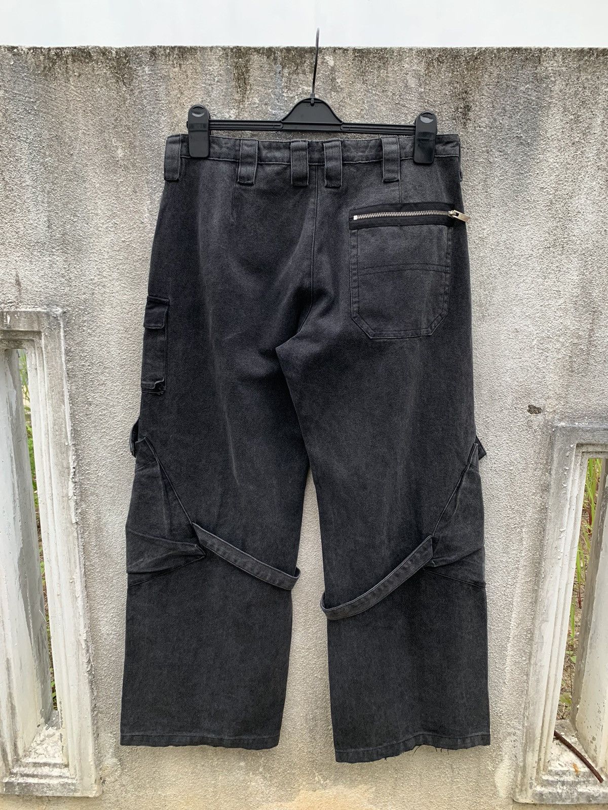 Acne Studios Acne Studios Wide Leg Cargo Trousers Size 34" / US 12 / IT 48 - 8 Thumbnail