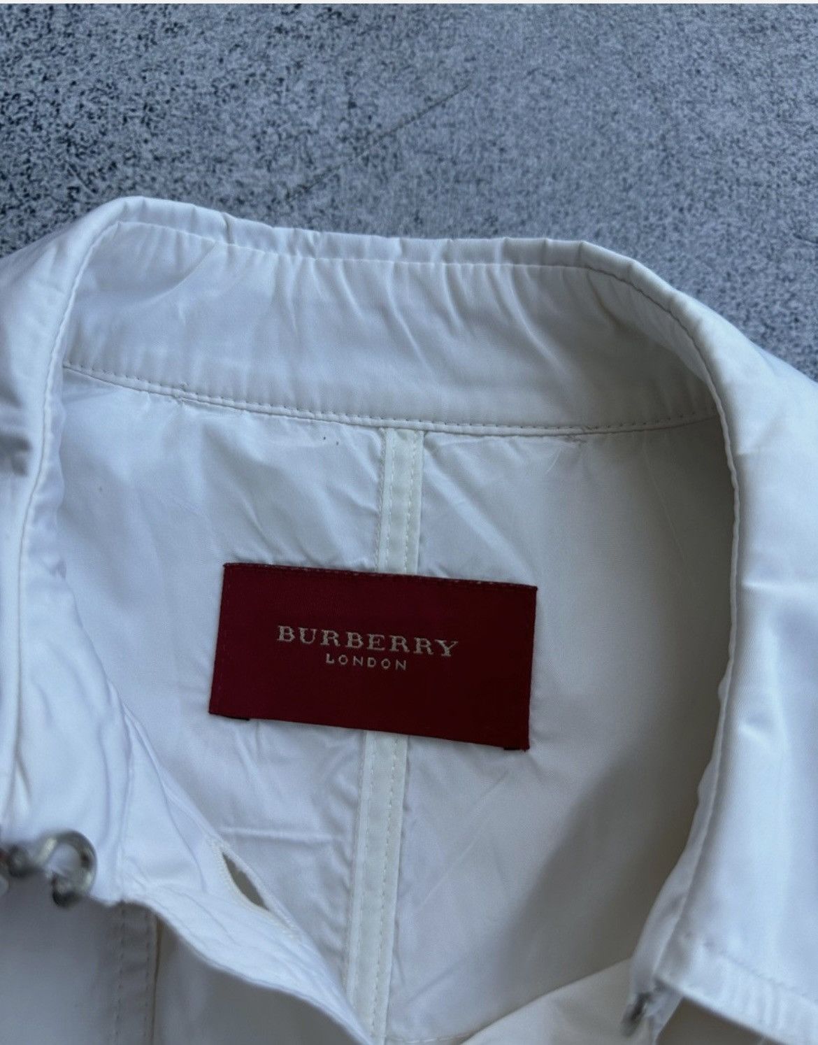Burberry Burberry London Women’s White Lightweight Jacket Trench Coat Size M / US 6-8 / IT 42-44 - 2 Thumbnail