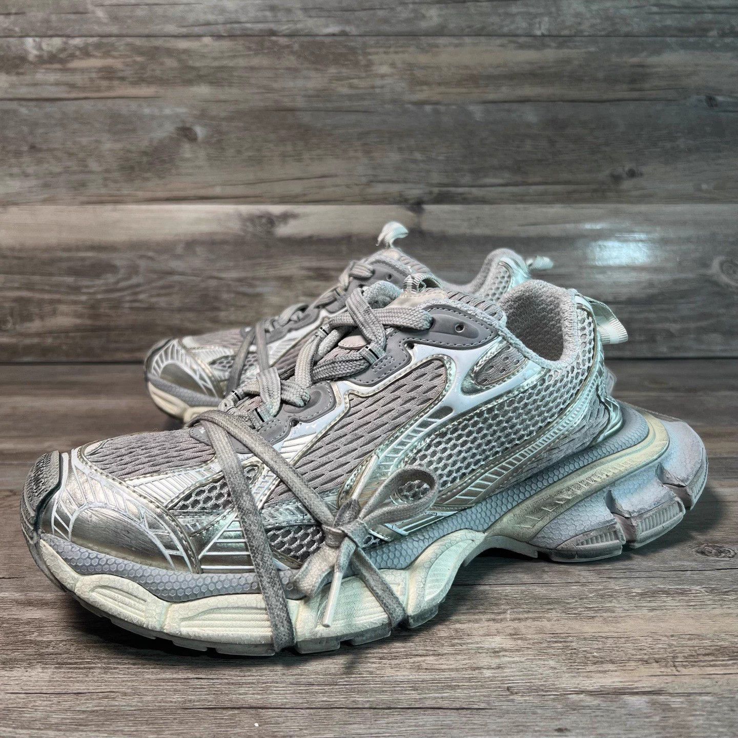 Balenciaga Balenciaga Triple S distressed silver/cream 42 Size US 9 / EU 42 - 1 Thumbnail