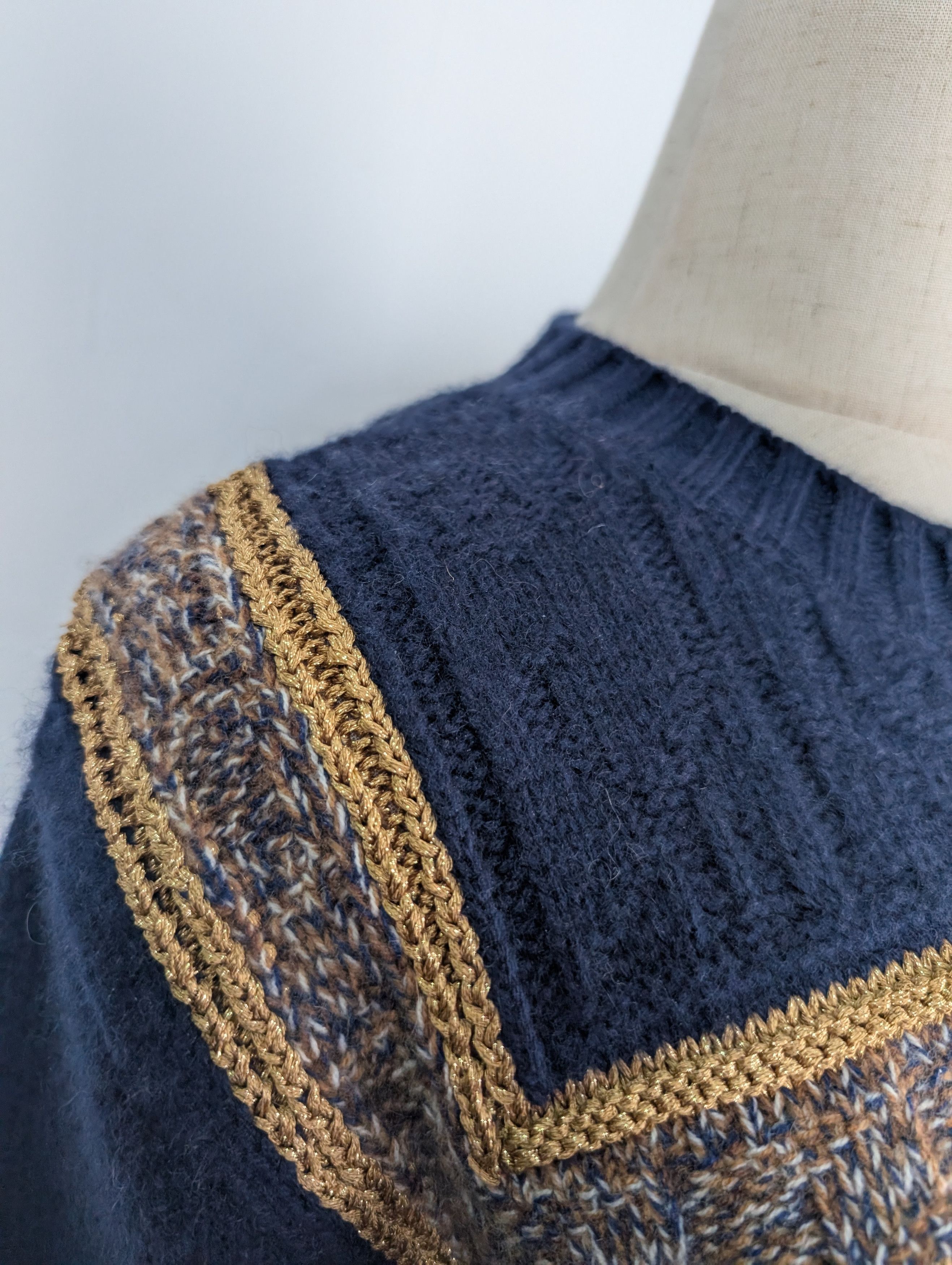 Chanel Chanel Blue Knit Pullover With Chanel Logo Size XS / US 0-2 / IT 36-38 - 5 Thumbnail