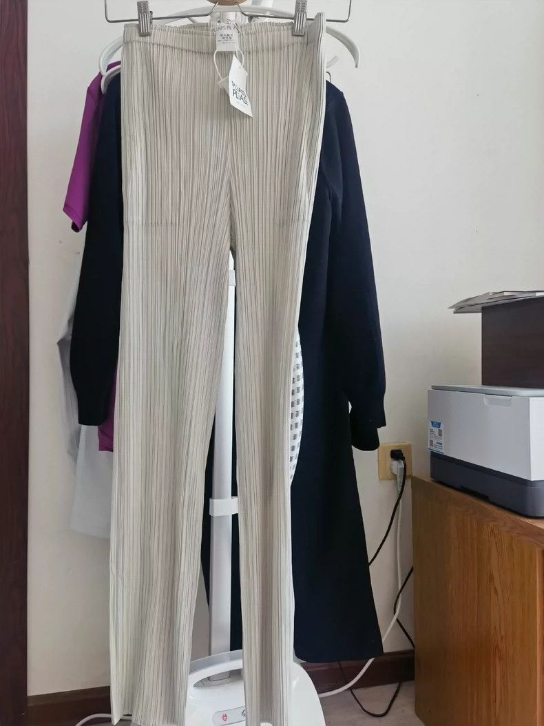 Issey Miyake Issey Miyake size:5 White pleated pants Size 42" / US 20 - 2 Thumbnail