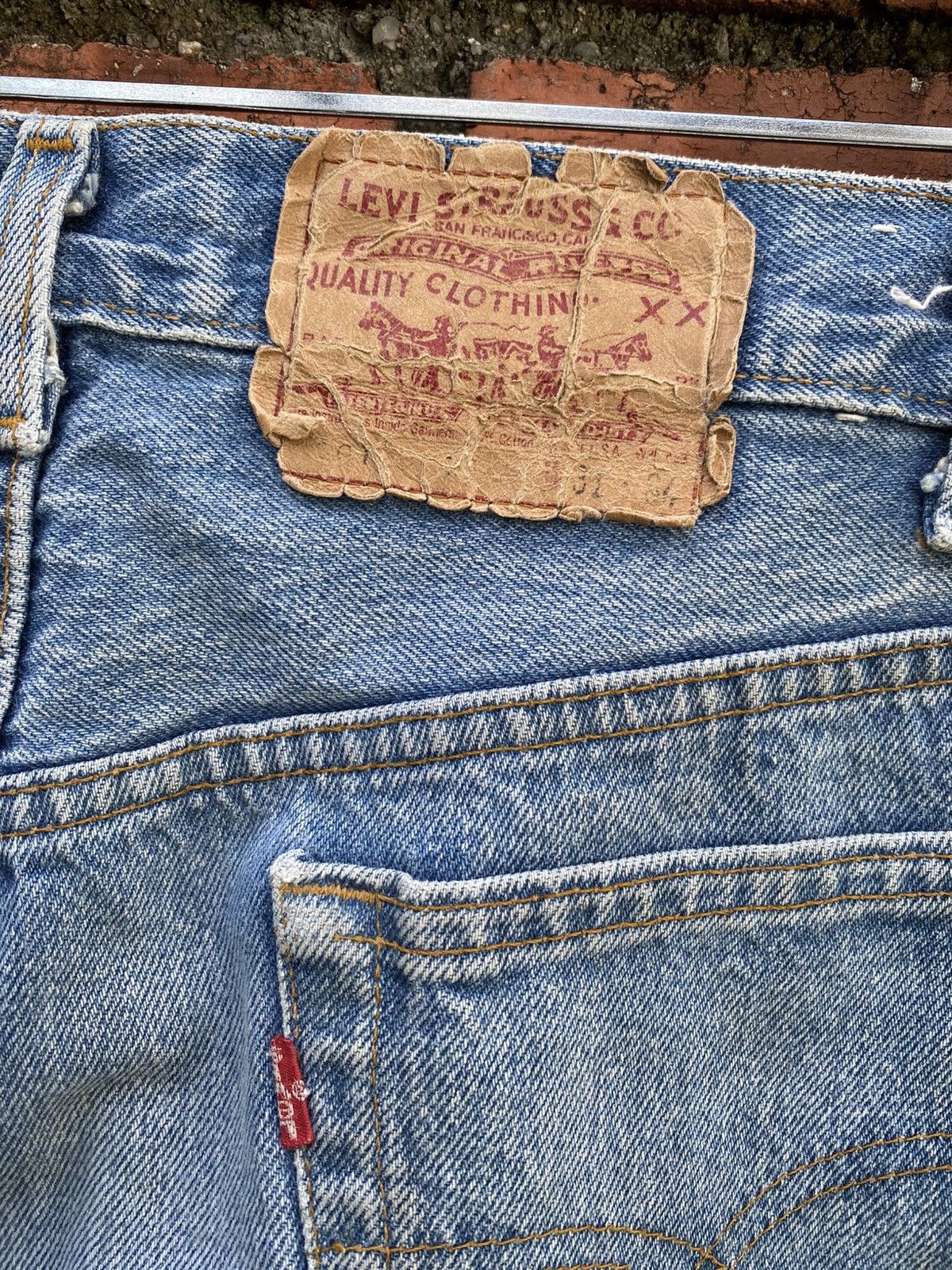 Levi's Vintage Clothing W30x33 Vintage levi's 501 made in USA faded Size US 31 - 6 Thumbnail