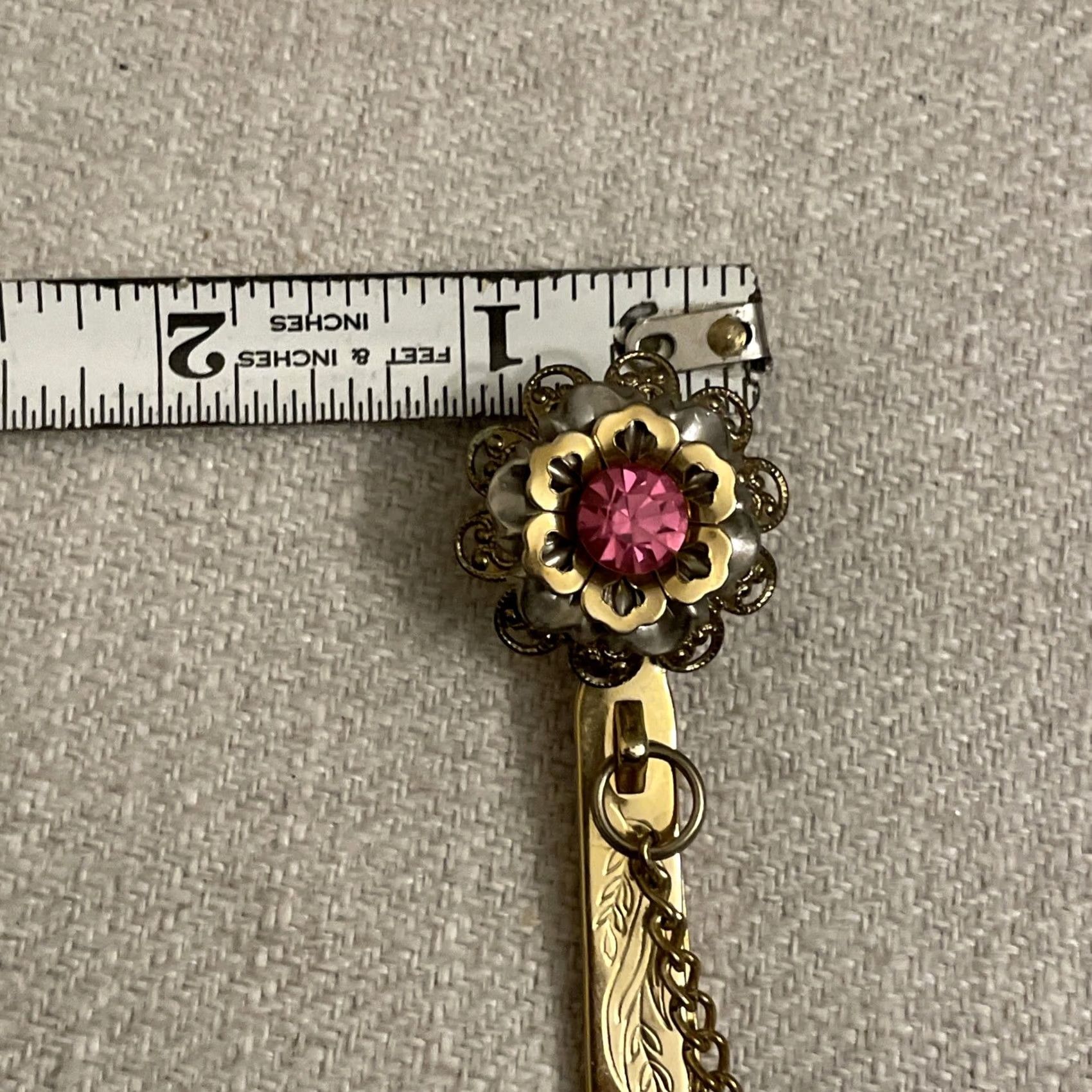 Vintage VINTAGE King's Key Finder Filigree Gold Tone Pink Crystal Los Angeles Purse Clip Size ONE SIZE - 8 Thumbnail