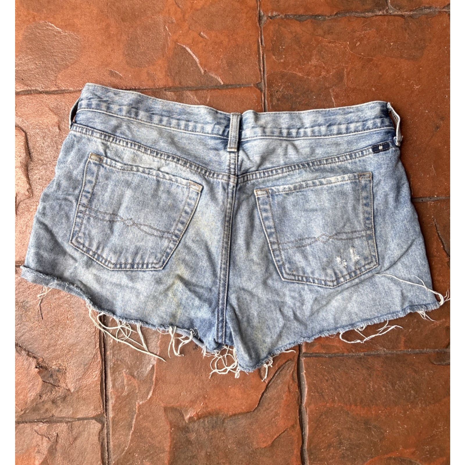 Lucky Brand VINTAGE Lucky Brand Cut Off Booty Denim Jean Shorts Women’s 6/28 Blue 100% Cotton Denim Casual Party/Cocktail Womens Size 28" / US 6 / IT 42 - 4 Thumbnail