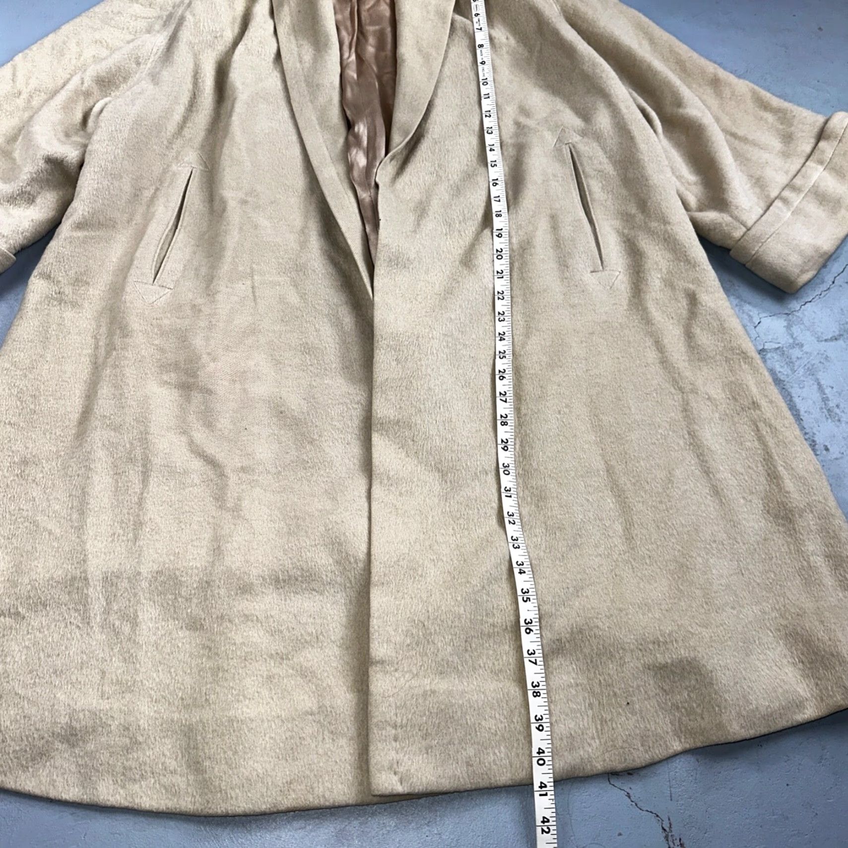 Vintage VTG 60s Forstmann Beige Penny Lane Pure Wool Overcoat XL Women Fur Trim Brown Foxes 100% Wool Coat Size XL / US 12-14 / IT 48-50 - 4 Thumbnail