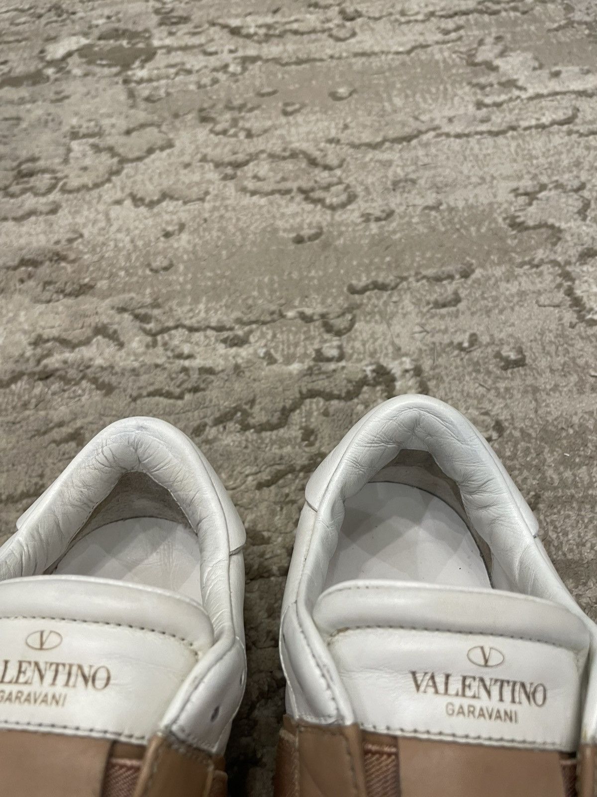 Valentino Valentino Garavani Rock stud White Sneaker Size UK 5 EUR 38 Size US 8 / IT 38 - 10 Thumbnail