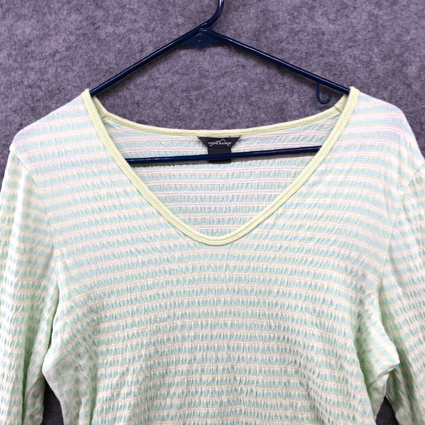 Eddie Bauer Eddie Bauer Active Shirt Womens M V-Neck Yellow Green Long Sleeve Crinkle Fabric Shirt Size M / US 6-8 / IT 42-44 - 3 Thumbnail