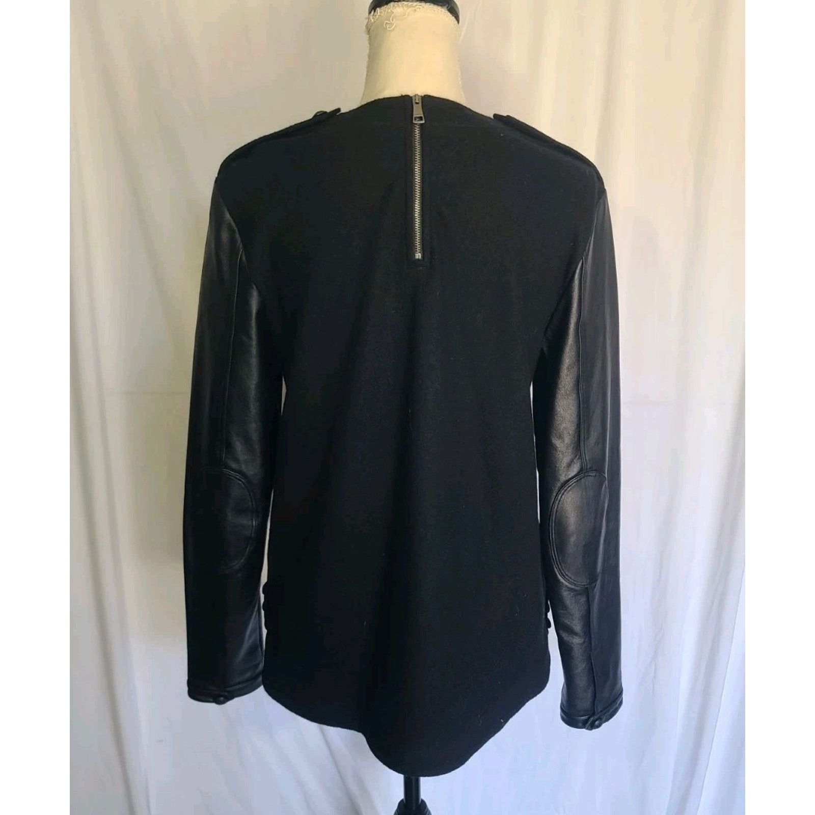 Burberry AUTHENTIC Burberry Black Wool Leather Sleeves Sweater Medium Size M / US 6-8 / IT 42-44 - 5 Thumbnail