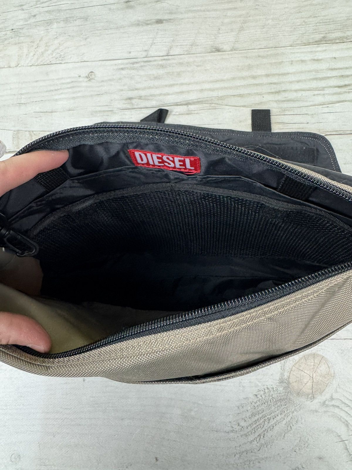 Diesel Vintage Diesel Shoulder Bag Messenger Big Logo Nylon 90s Size ONE SIZE - 8 Thumbnail