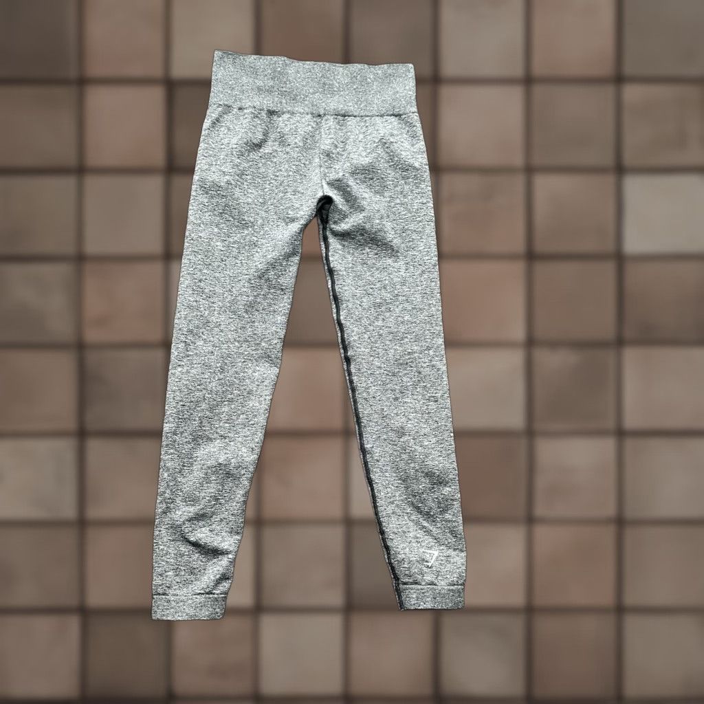 Gymshark Gymshark Leggings Women M Gray Outdoor Activewear Yoga Stretch Pull On Casual Athletic Pants Women Medium Gray Leggings Size 32" / US 10 / IT 46 - 1 Thumbnail