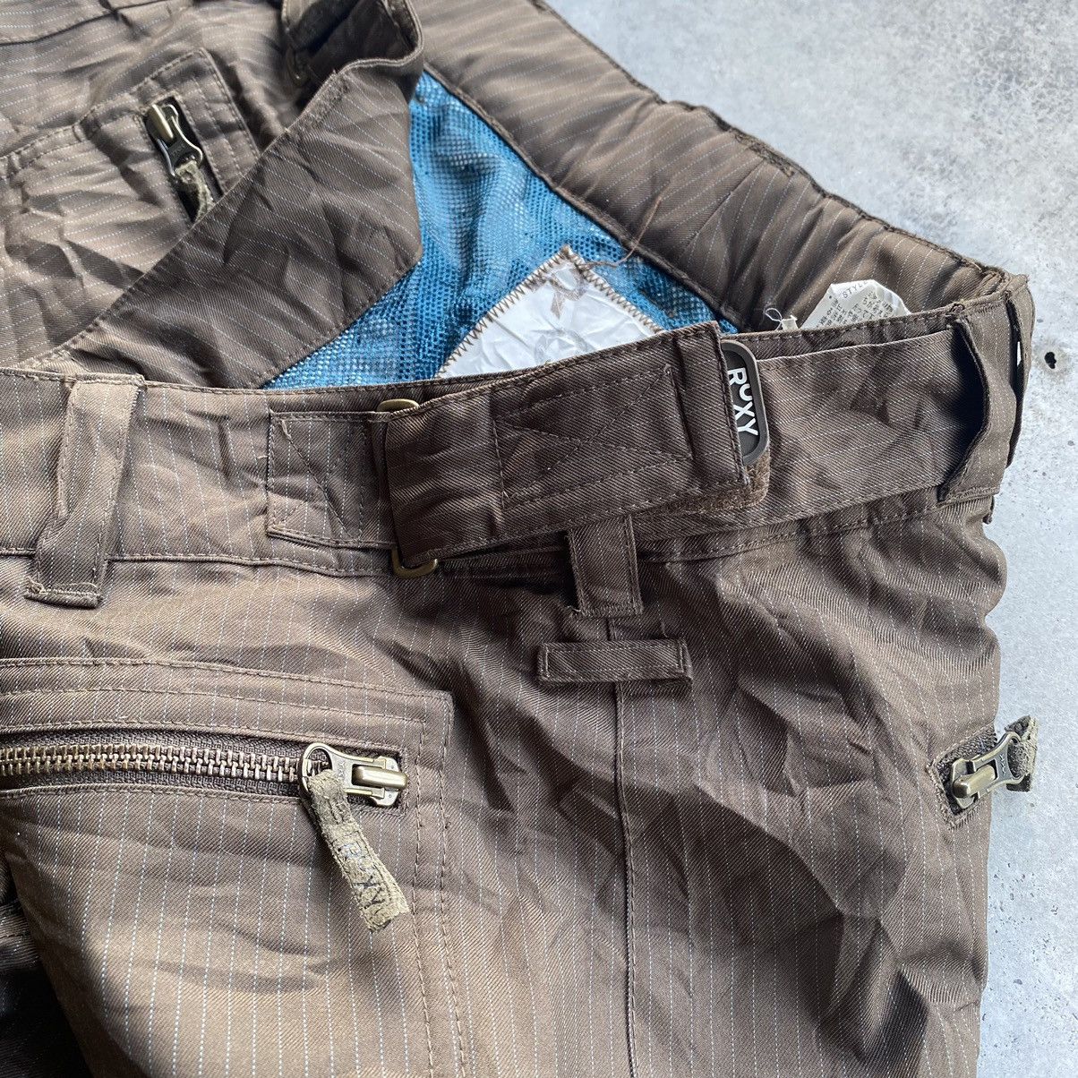 Beauty Beast × Quiksilver × Vintage Roxy Snow Bondage Multi Zip Pocket Ski Pants Size US 36 / EU 52 - 13 Thumbnail