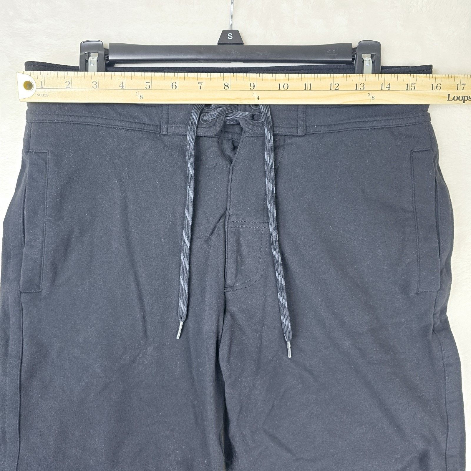 Lululemon Lululemon Men's Black Big Logo Vintage Shorts Size S 32x9 Size US 32 / EU 48 - 6 Thumbnail