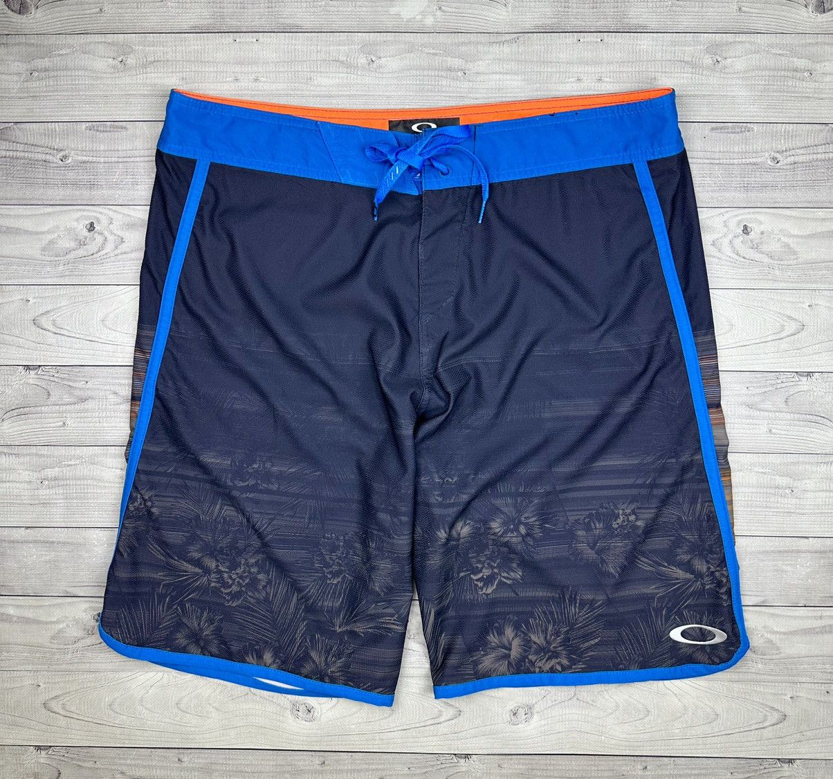 Oakley Oakley Board Shorts Mens Multicolor Blade Surf Size 34 Size US 34 / EU 50 - 1 Thumbnail