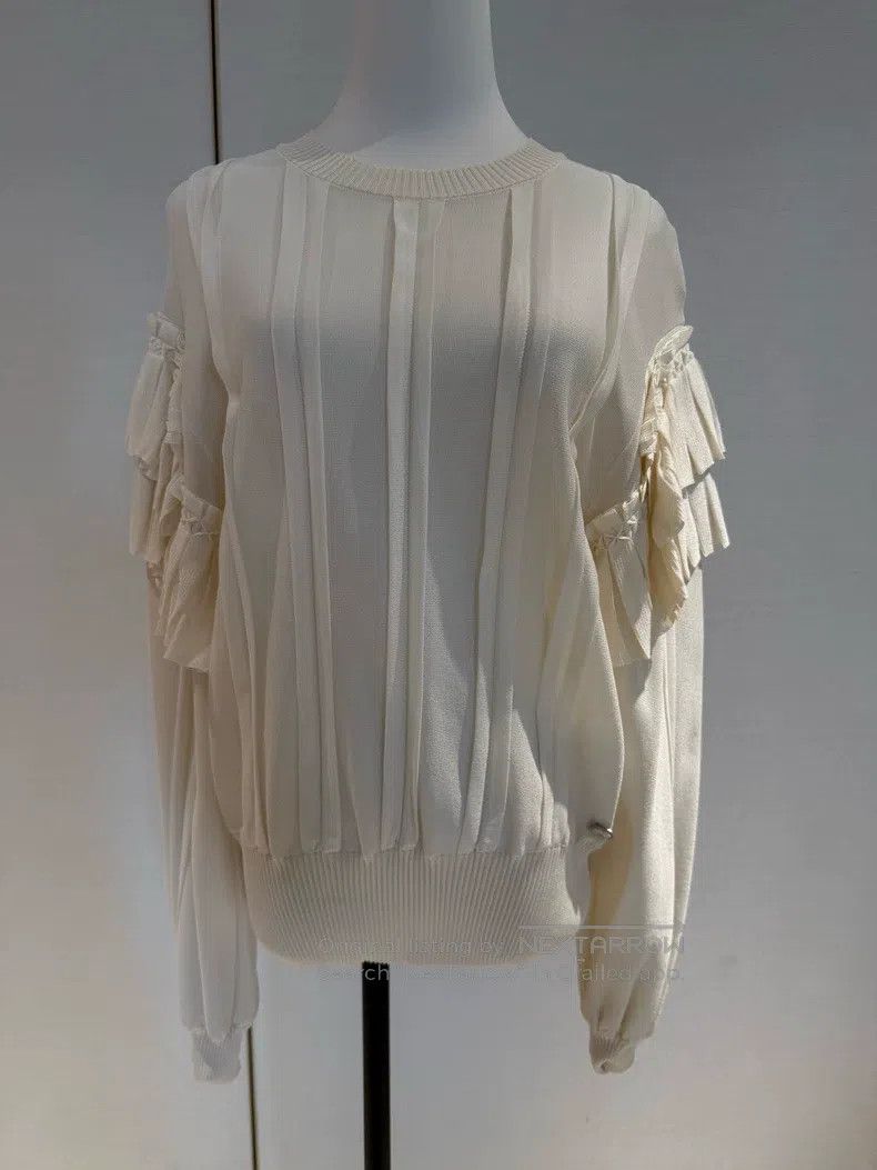 Chanel Chanel 18-year-old milky white knitted round-neck lace lon Size XS / US 0-2 / IT 36-38 - 1 Thumbnail