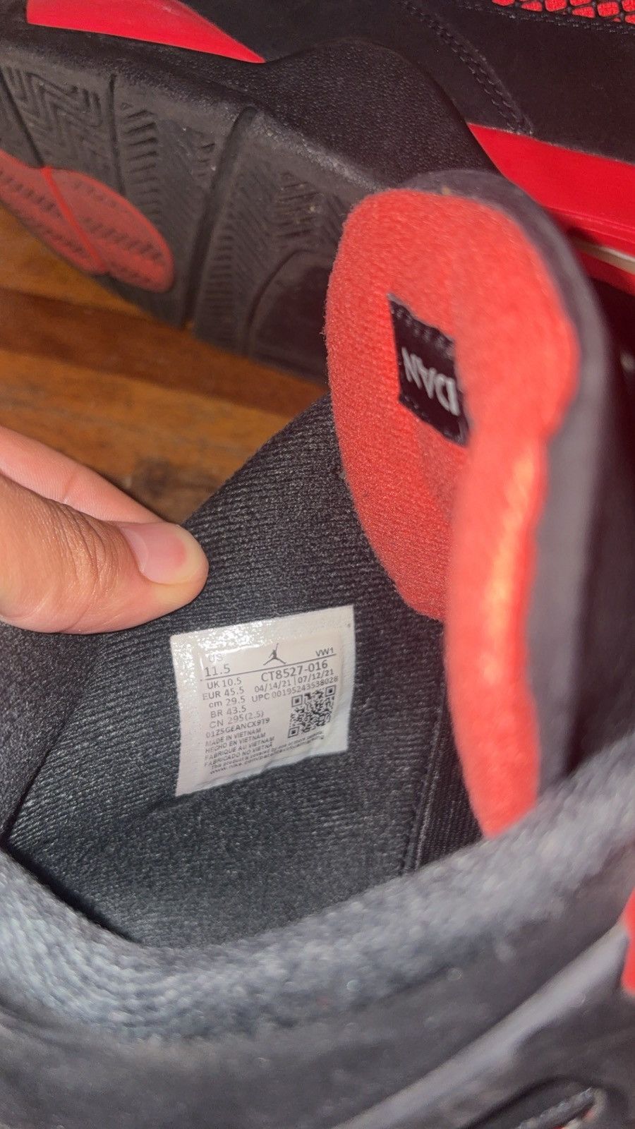 Jordan Brand Jordan 4 Red Thunder Size US 11.5 / EU 44-45 - 5 Thumbnail