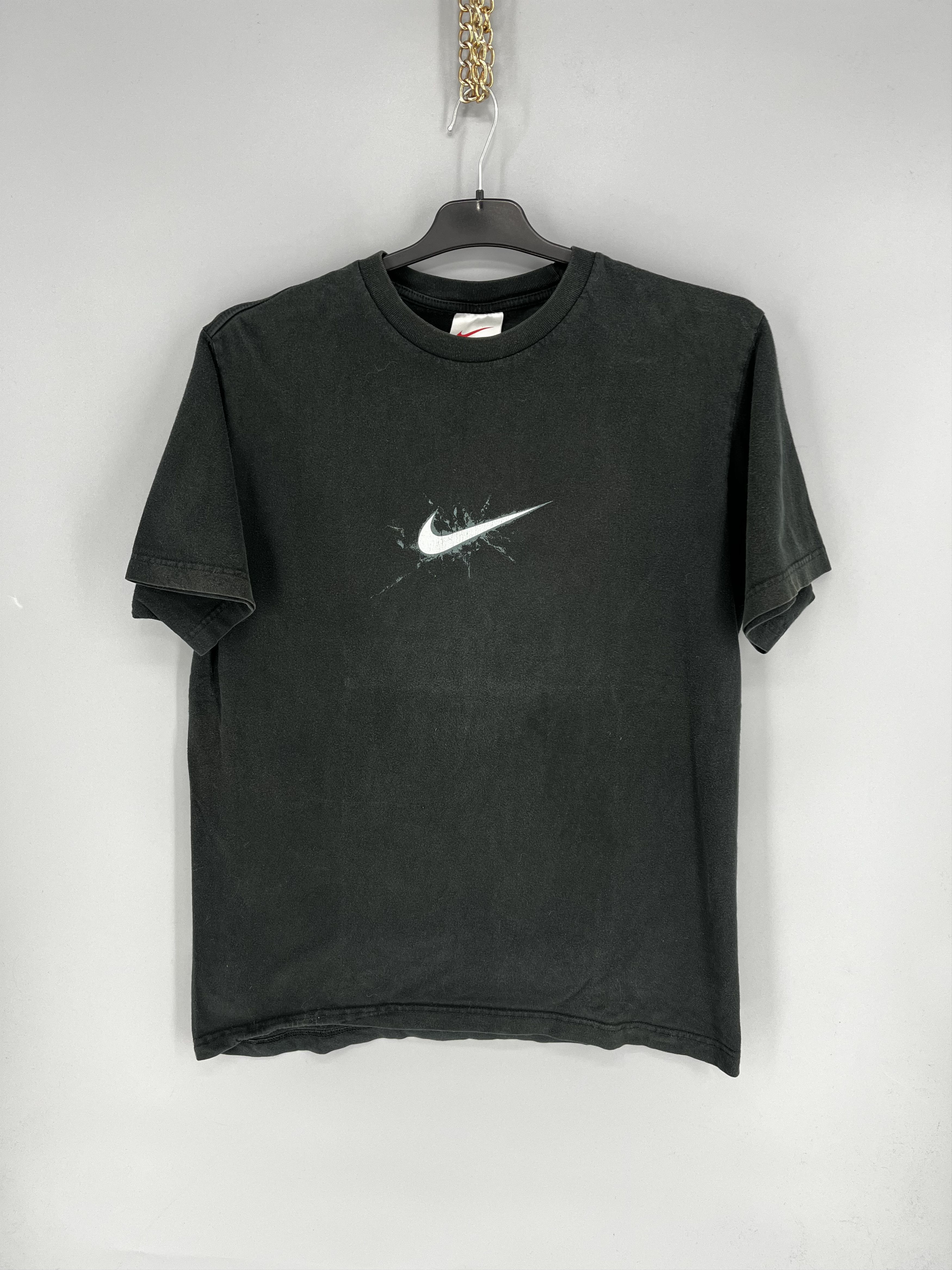 Band Tees Vintage Y2K Nike Center Swoosh Logo T-Shirt Size US M / EU 48-50 / 2 - 1 Thumbnail