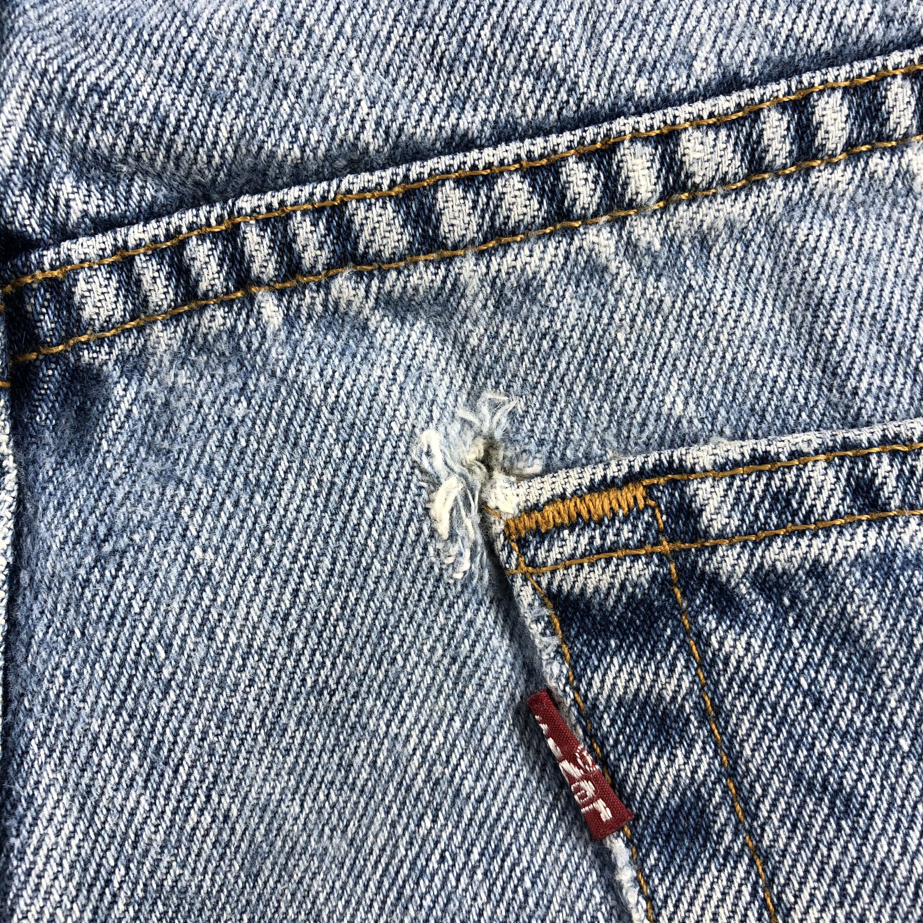 Levi's Vintage 90s Light Wash Levis 505 Jeans-J2126 Size US 39 - 9 Thumbnail