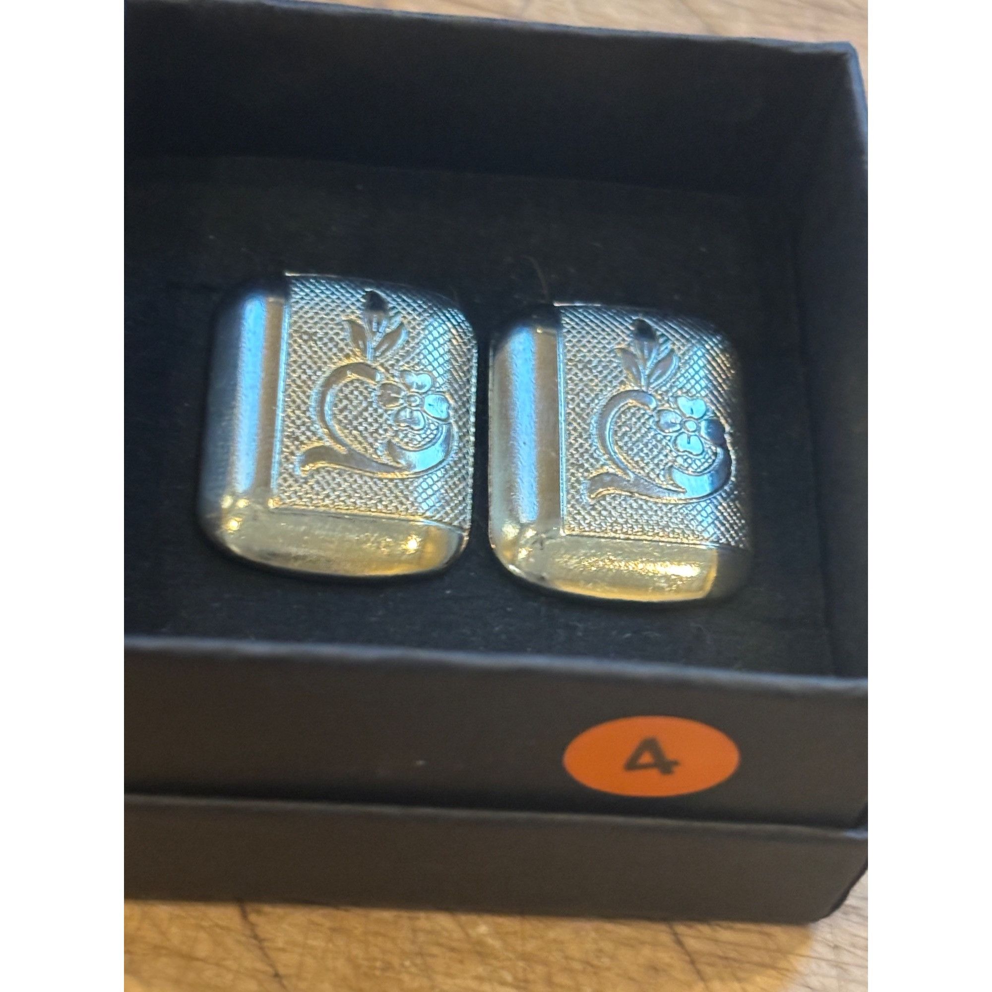 Other Rectangular Silver Floral Engraved Cufflinks In Gift Box Size ONE SIZE - 3 Thumbnail
