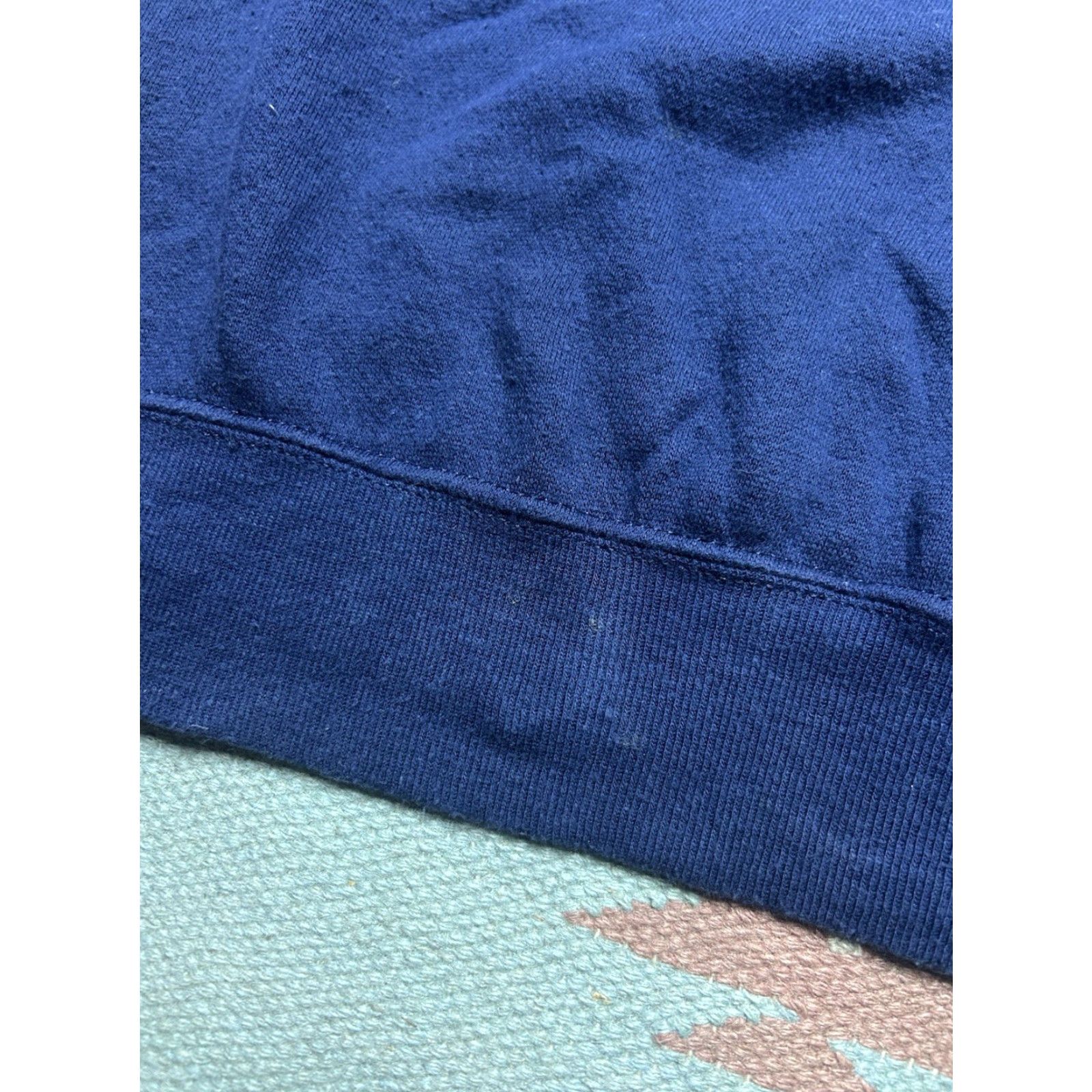 Vintage VINTAGE 70s 80s crewneck sweatshirt pullover navy blue blank raglan XL Shirt Men Pullover 80s Mens XL Navy Blue Vintage Sweatshirt Size US XL / EU 56 / 4 - 3 Thumbnail