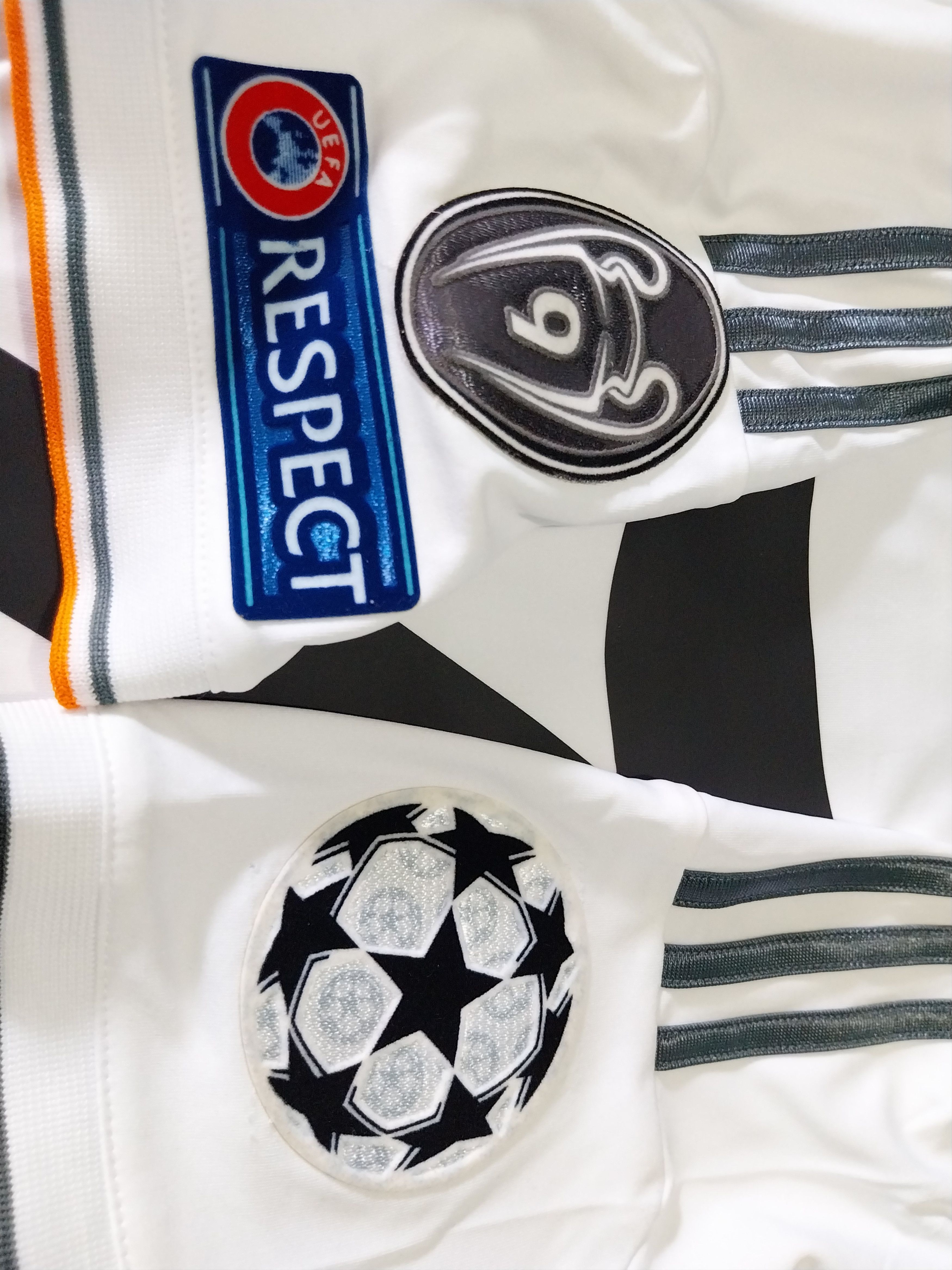 Adidas Real madrid home 2013/2014 cristiano ronaldo jersey football Size US S / EU 44-46 / 1 - 12 Thumbnail