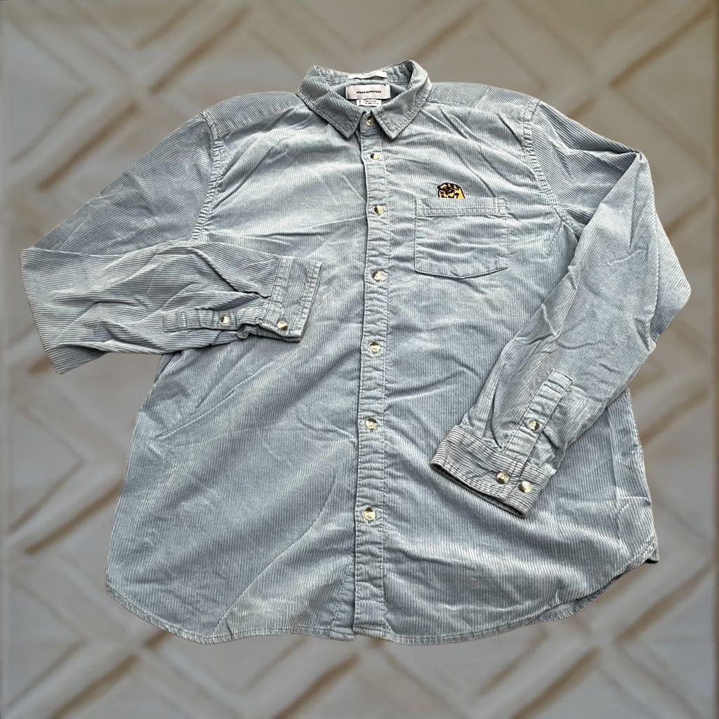 Urban Outfitters Urban Outfitters Corduroy Shirt Mens M Blue Patch Pocket Button-Up Casual Shirt Size M / US 6-8 / IT 42-44 - 1 Thumbnail