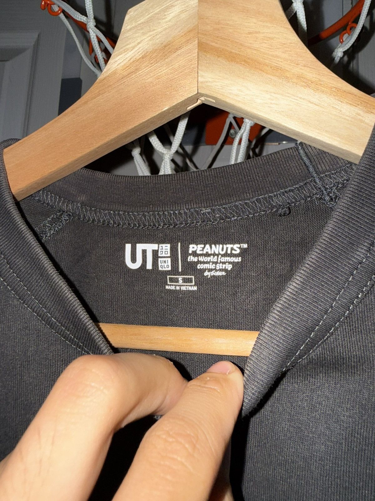 Uniqlo Uniqlo Peanuts Shirt Size US S / EU 44-46 / 1 - 3 Thumbnail